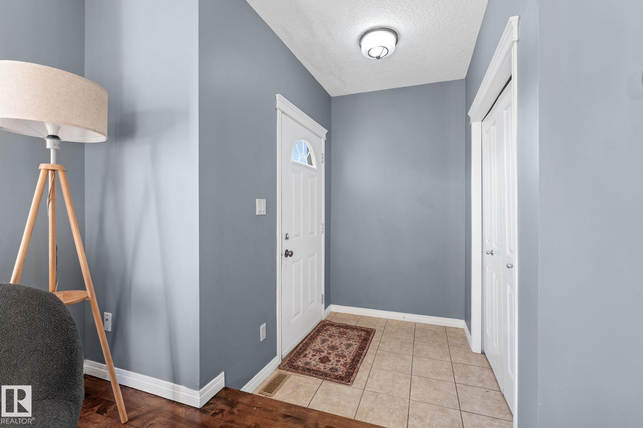 Third View of 12713 116 Street, Calder, Edmonton, Alberta, T5E 5H1