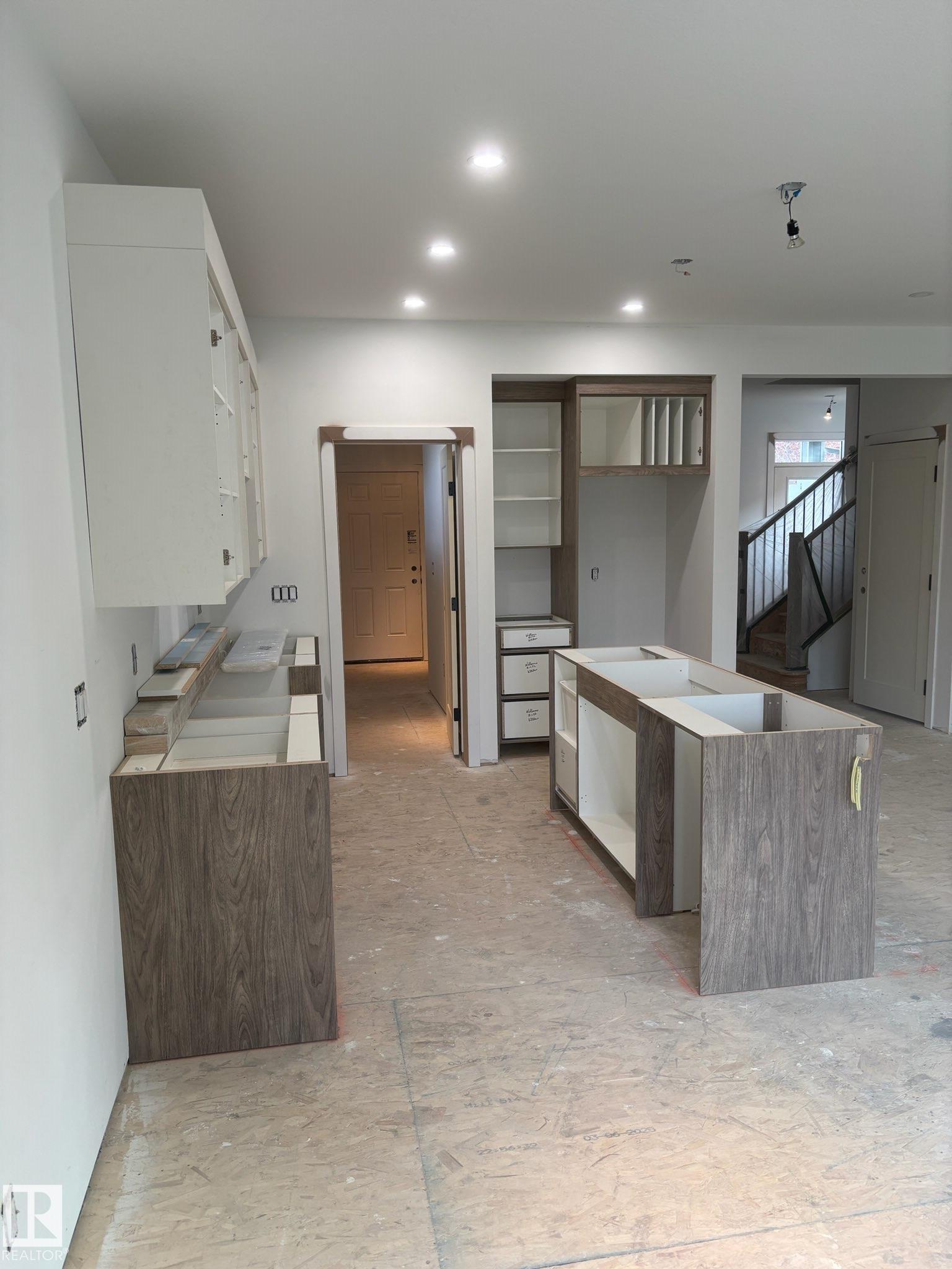 Third View of 30 ELSINORE Place, Elsinore, Edmonton, Alberta, T5X 0M6