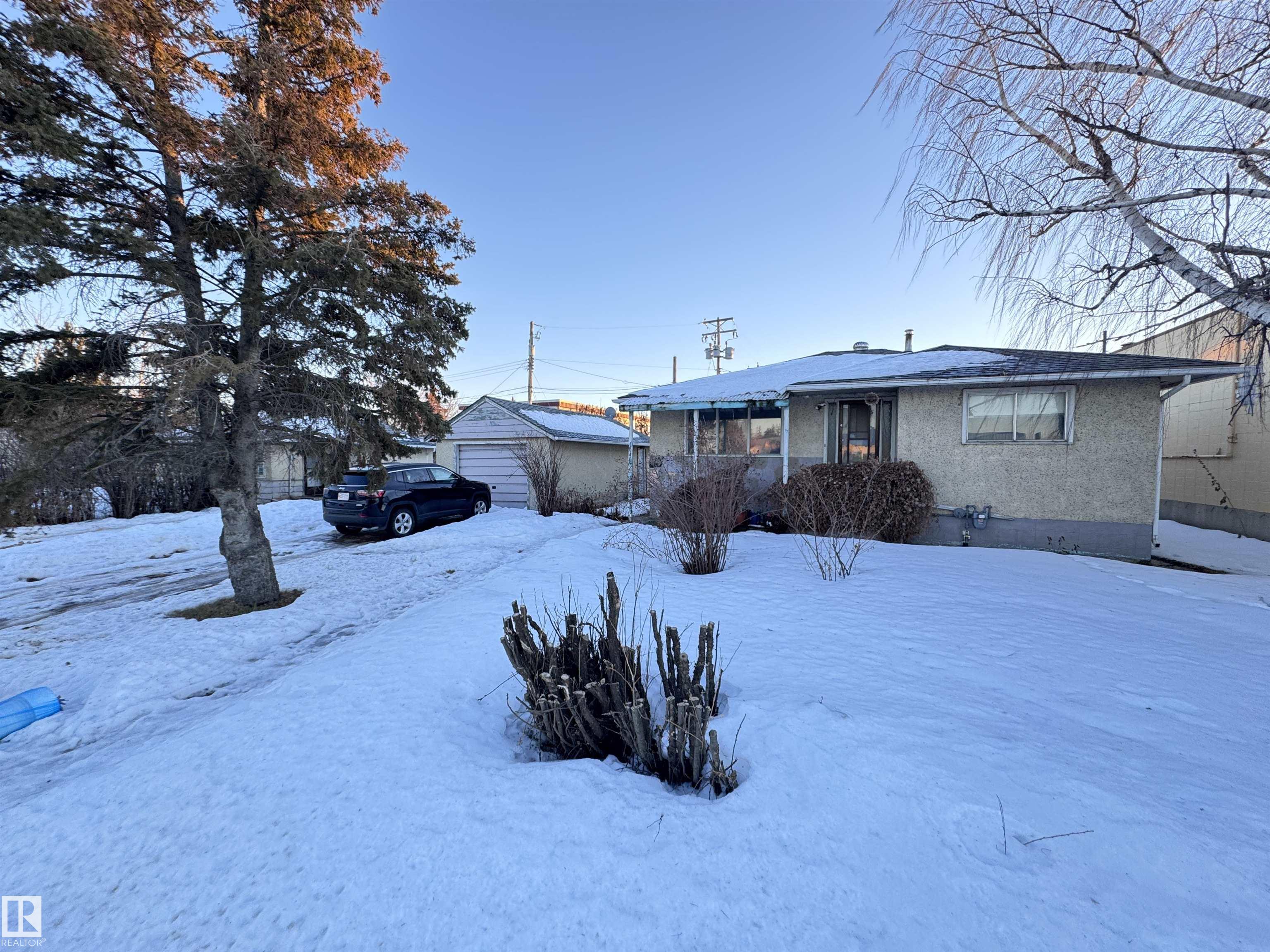 10407 102 Street, E4470236, Alberta,