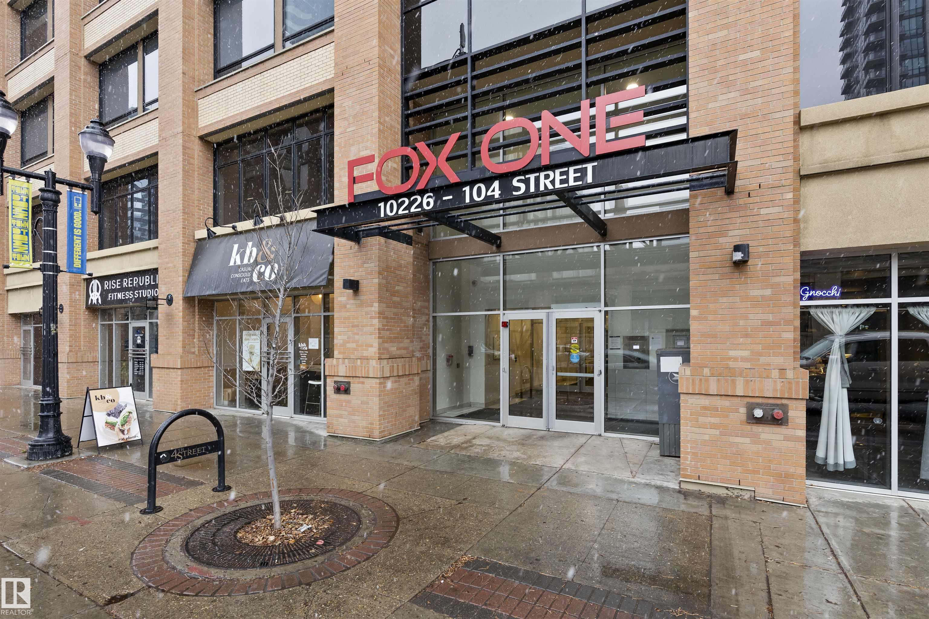 Second View of 905 10226 104 Street, Downtown (Edmonton), Edmonton, Alberta, T5J 1B8