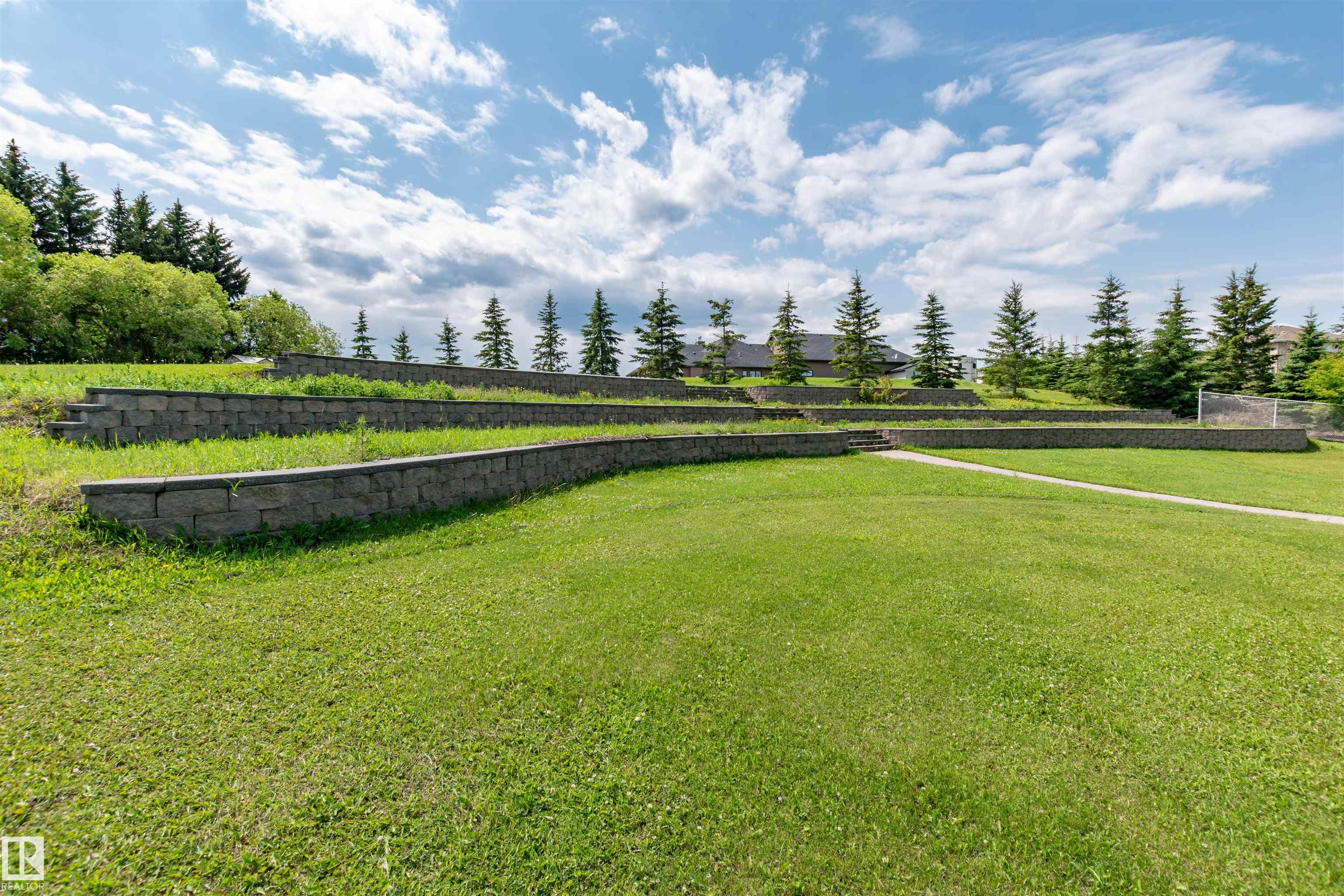 Fifth View of 15 53016 RGE ROAD 222, Four Ridges, Rural Strathcona County, Alberta, T8B 1A8