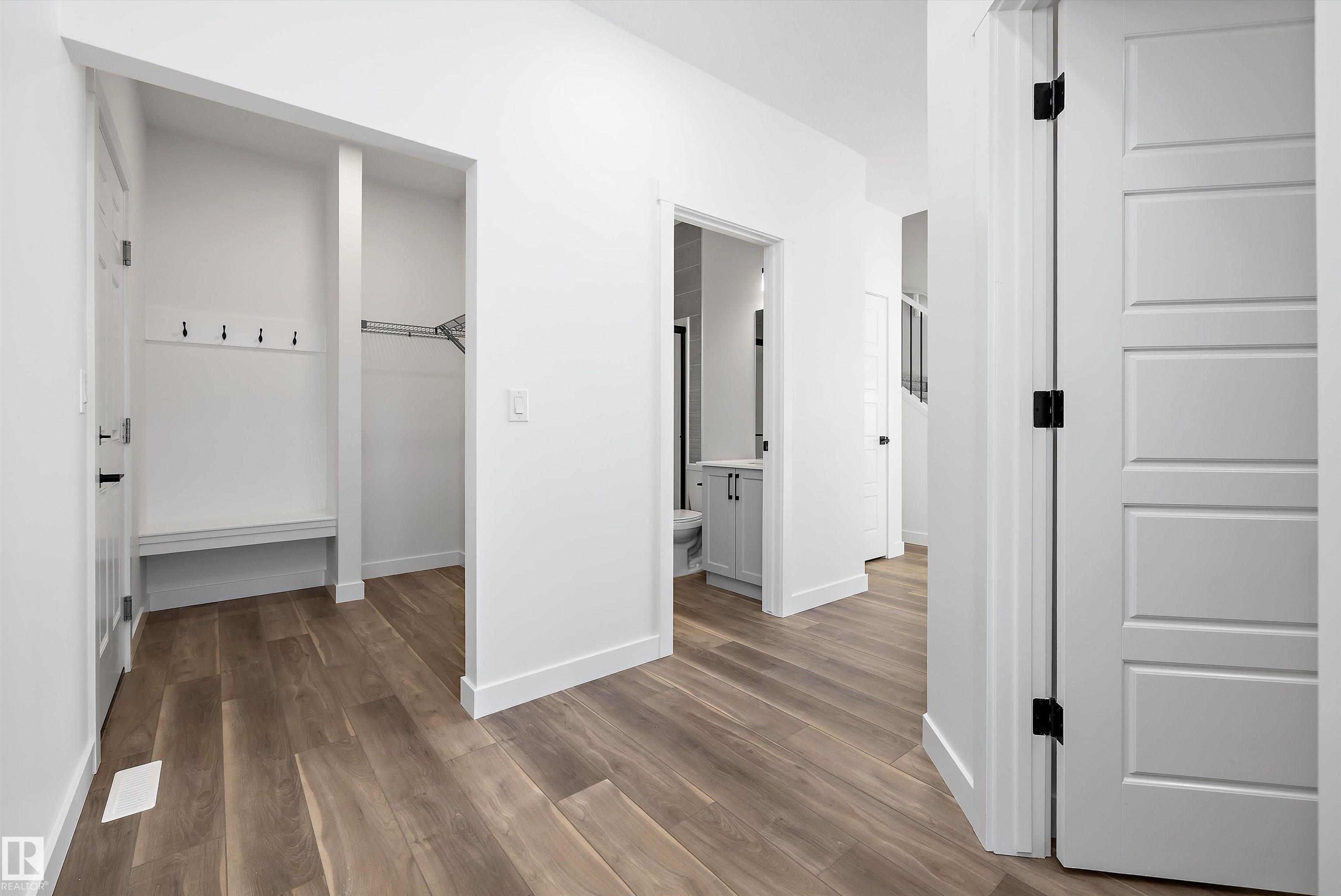 Fourth View of 18915 28 Avenue, The Uplands, Edmonton, Alberta, T6M 3H9