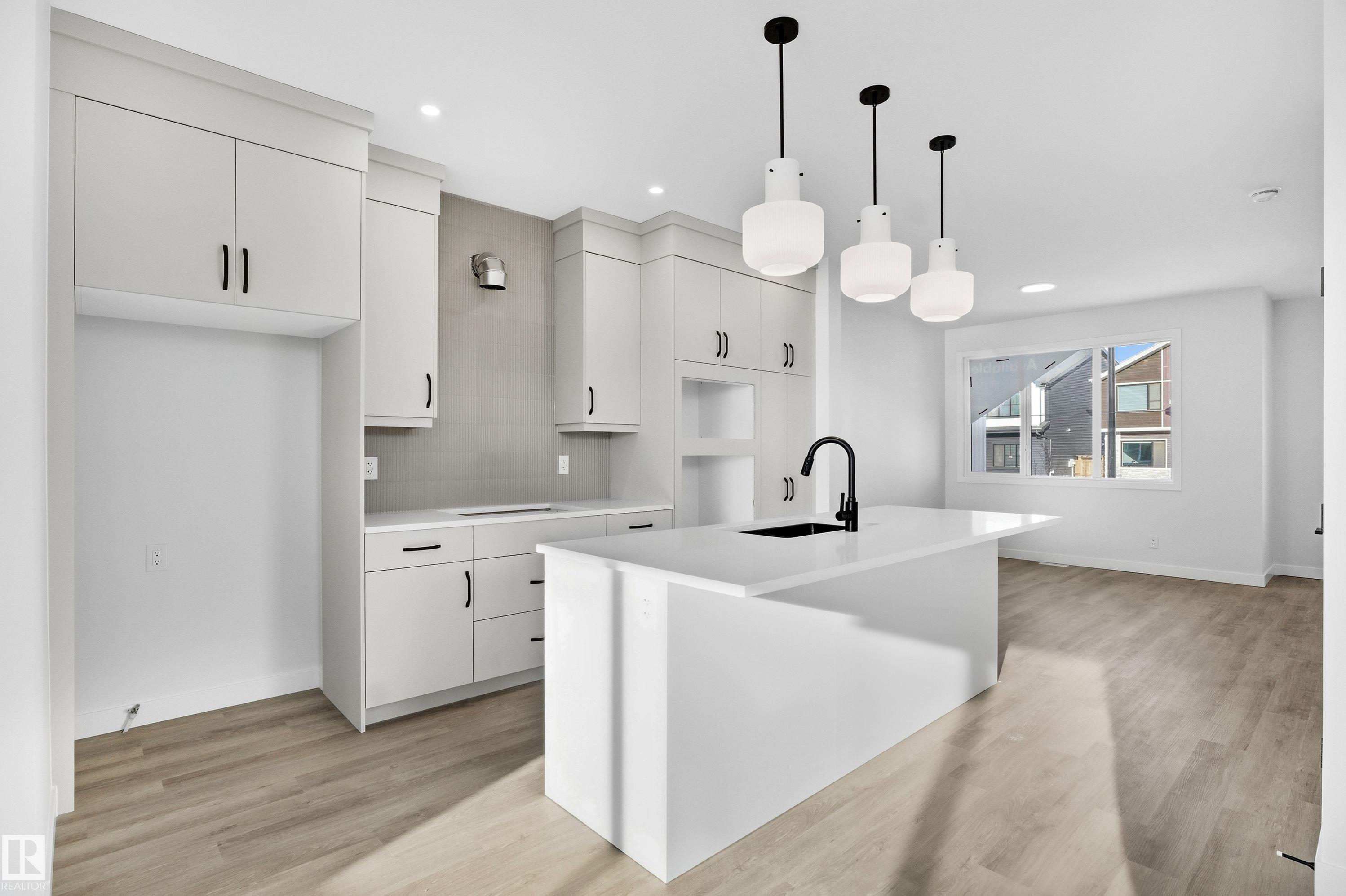 679 ORCHARDS Boulevard, E4470627, Alberta,