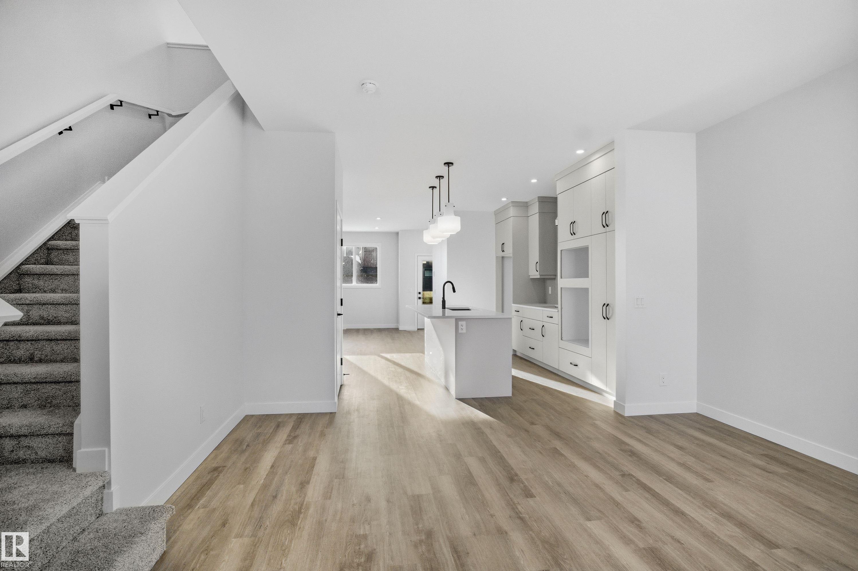 Fifth View of 679 ORCHARDS Boulevard, The Orchards At Ellerslie, Edmonton, Alberta, T6X 3C1