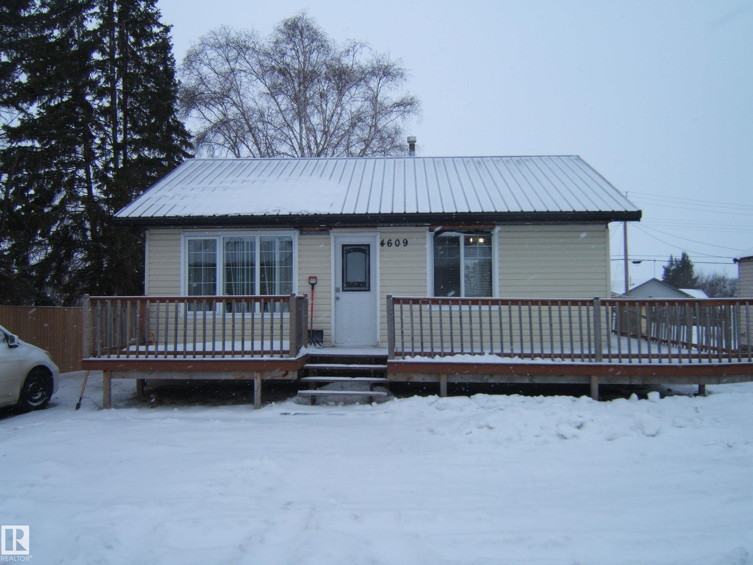 4609 51 Avenue, E4470696, Alberta,