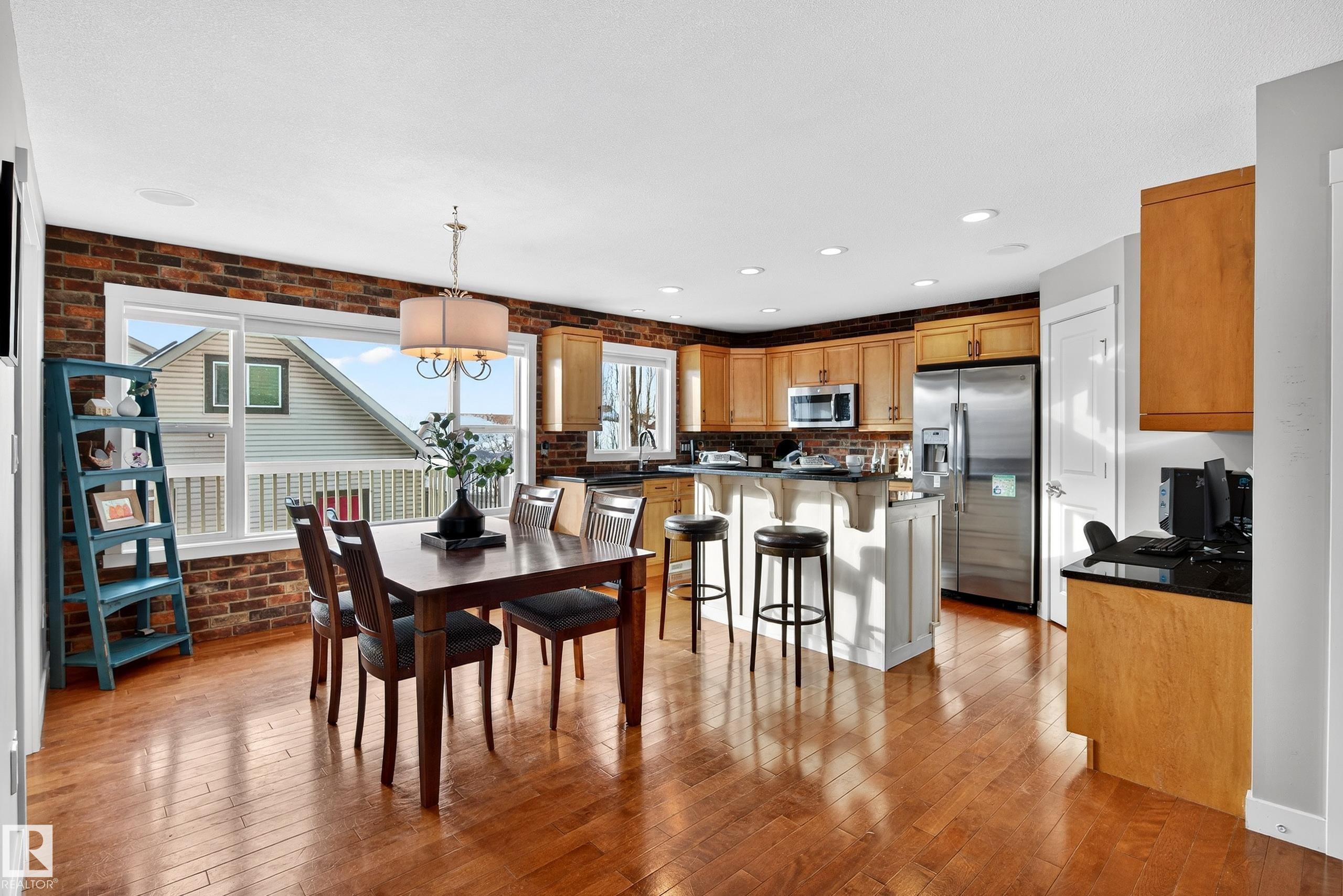 1904 TOWNE CENTRE Boulevard, E4470740, Alberta,