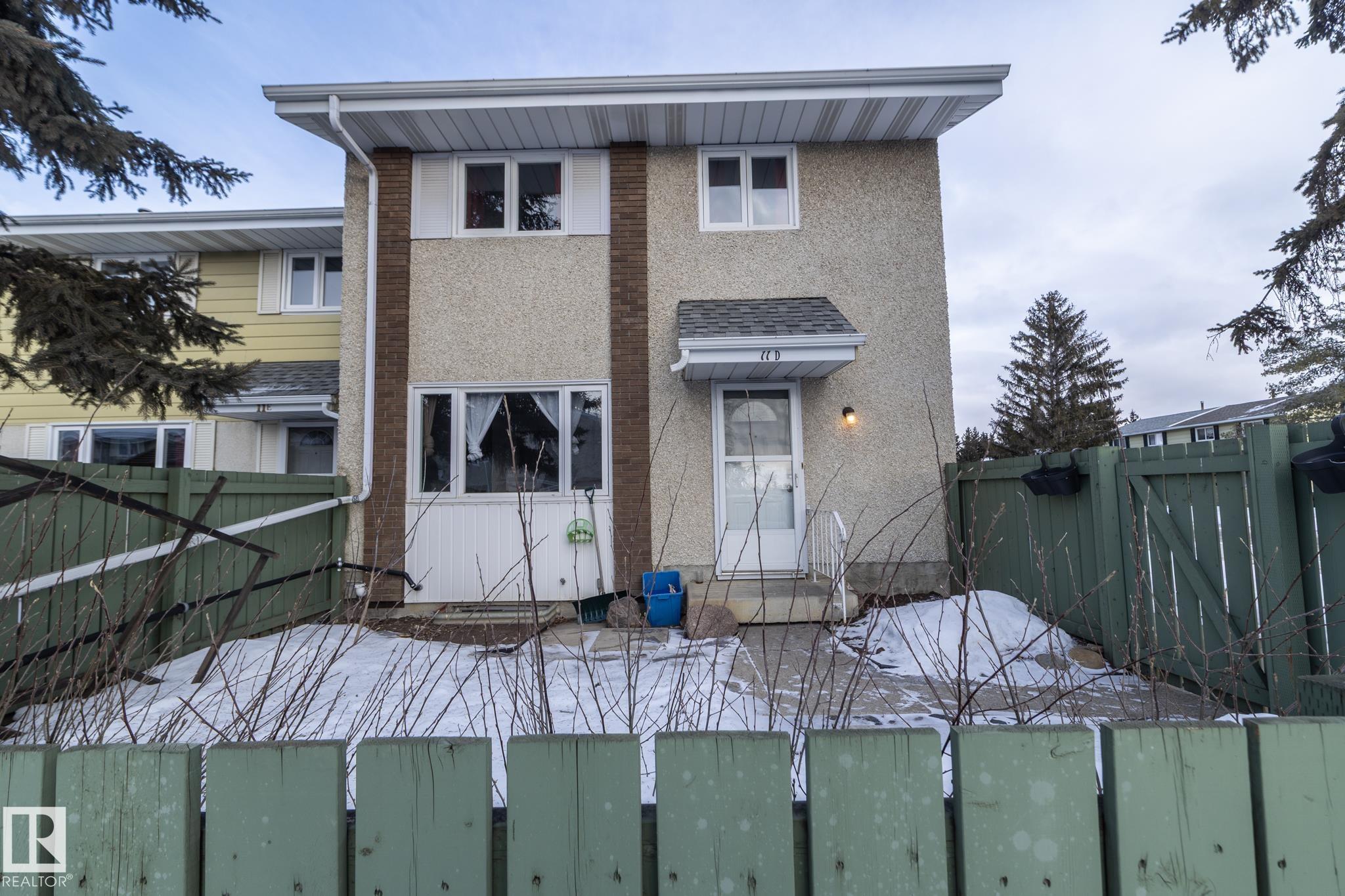 Third View of 11D CALLINGWOOD Court, Callingwood North, Edmonton, Alberta, T5T 0H5