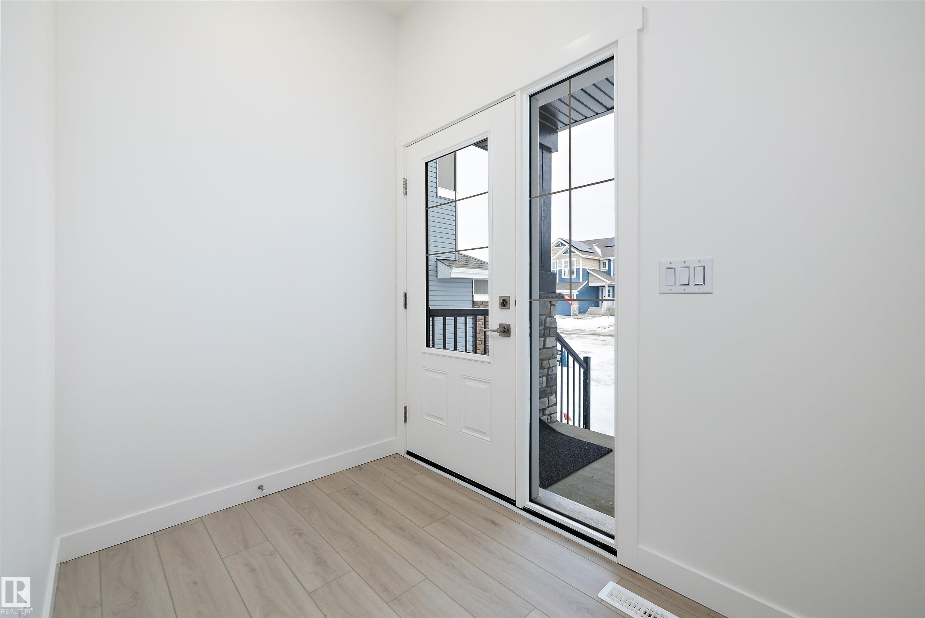 Second View of 93 SUNLAND Way, Summerwood, Sherwood Park, Alberta, T8H 2Y6