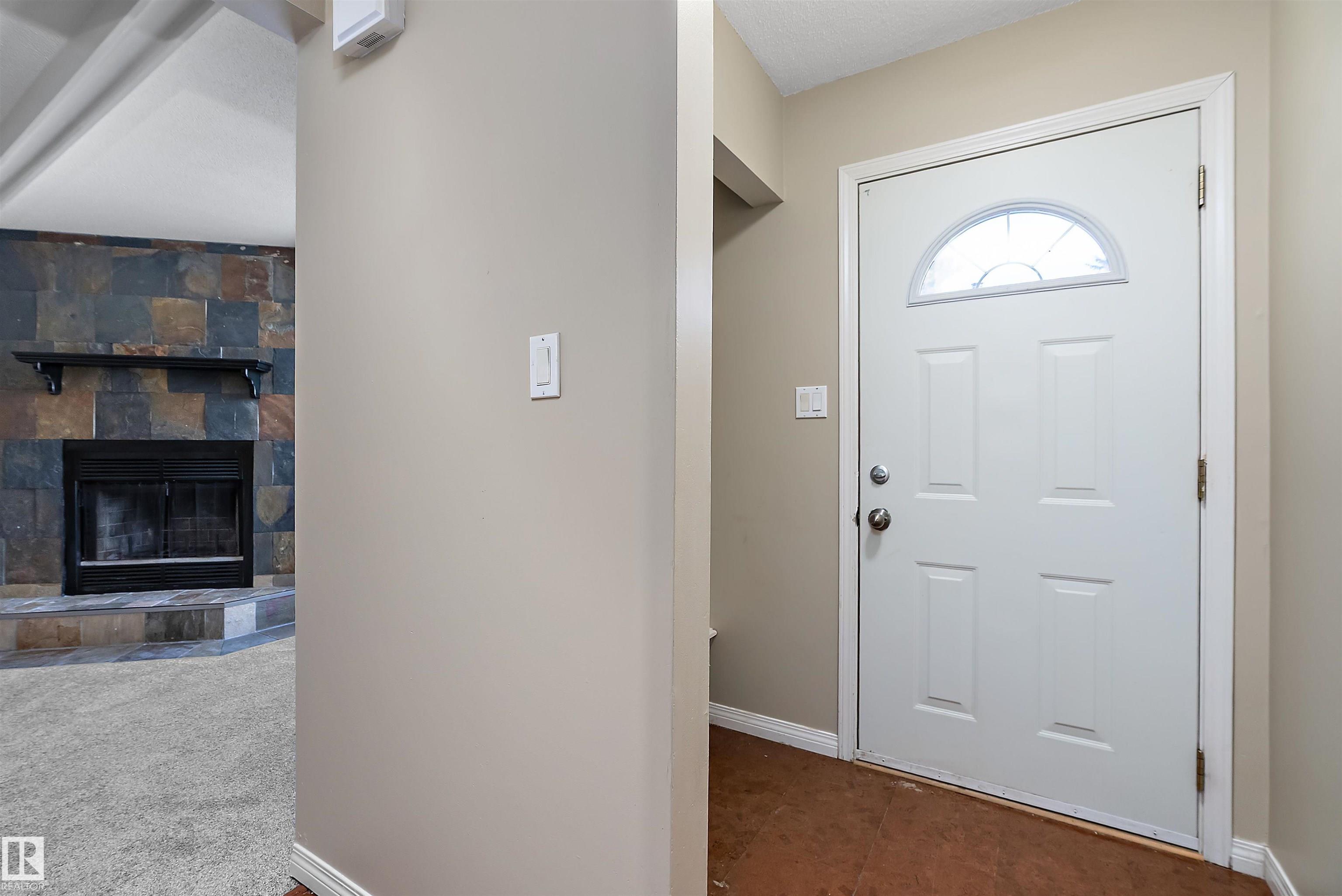 Third View of 14583 121 Street, Caernarvon, Edmonton, Alberta, T5X 2S2