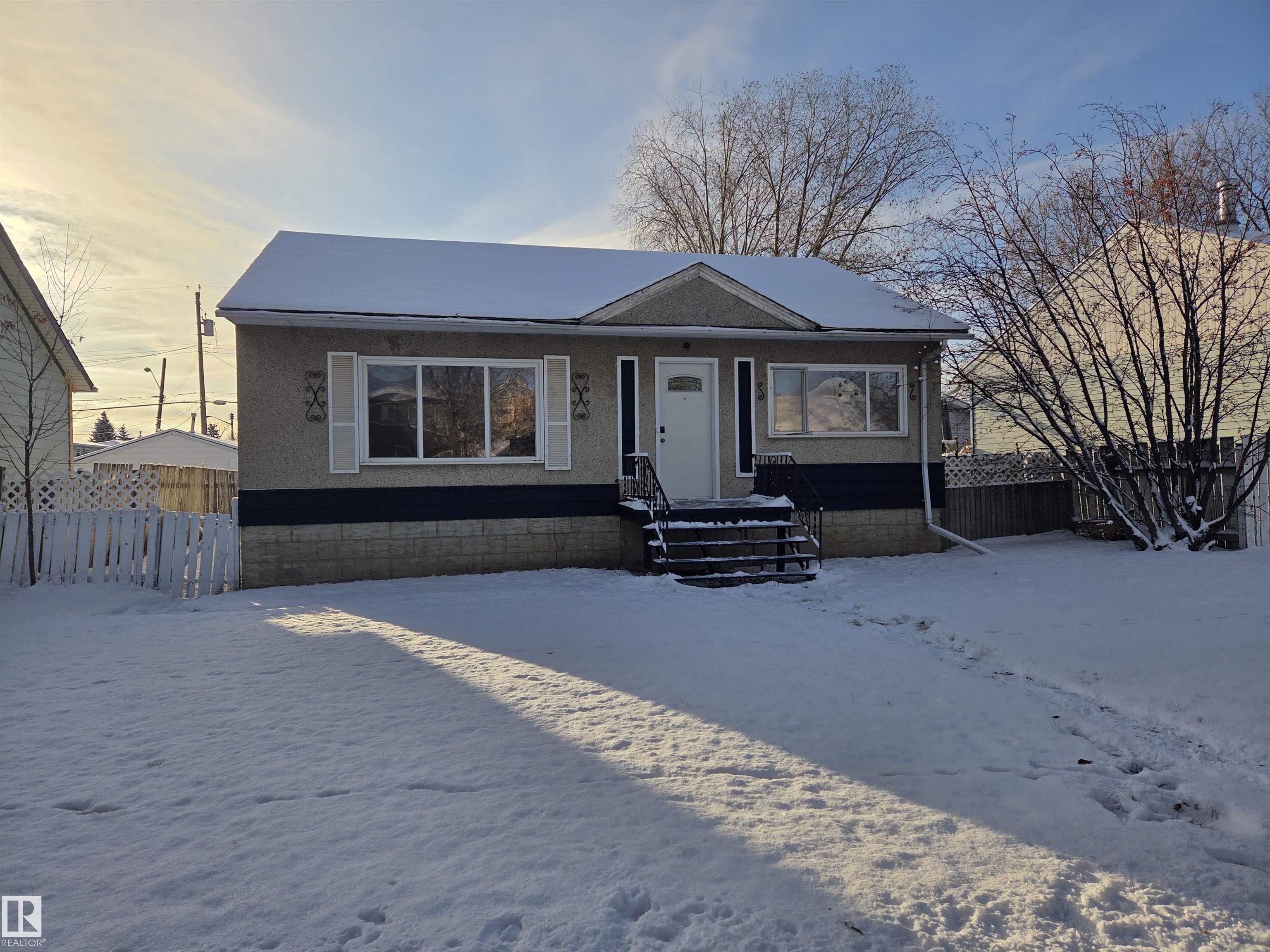 13023 SHERBROOKE Avenue, E4470888, Alberta,