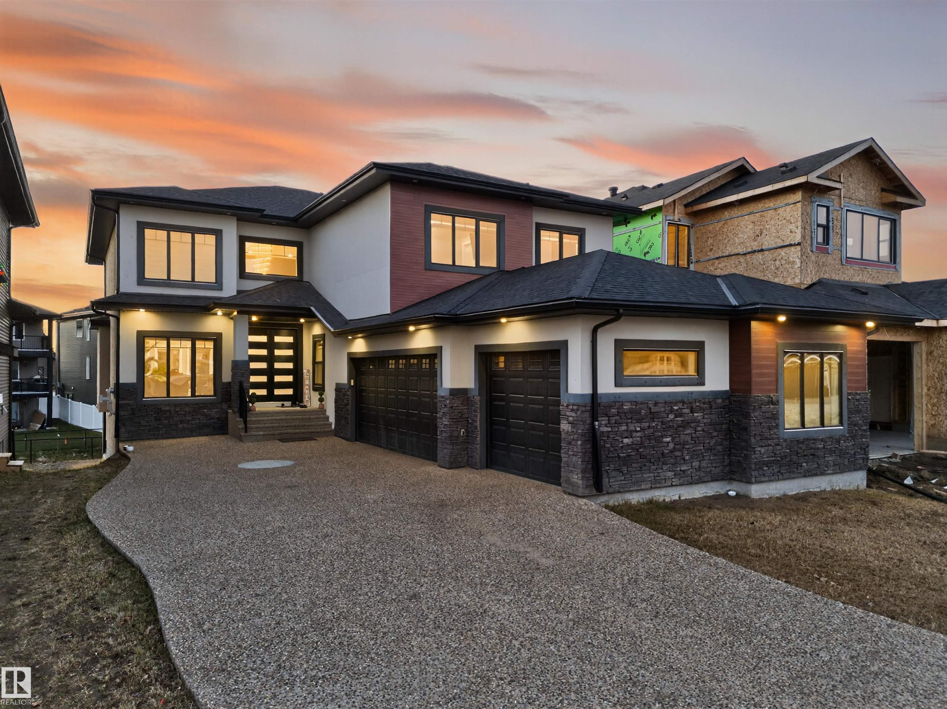 4406 TRIOMPHE Close, E4471041, Alberta,