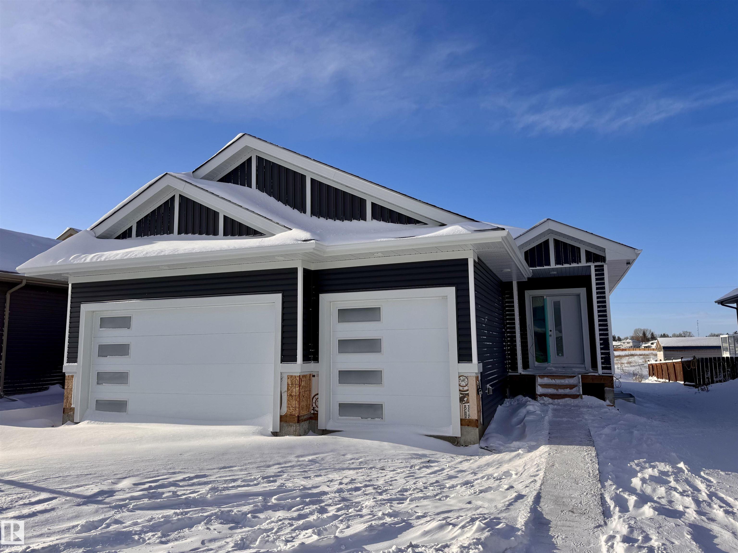 107 EAST VIEW Drive, E4471047, Alberta,