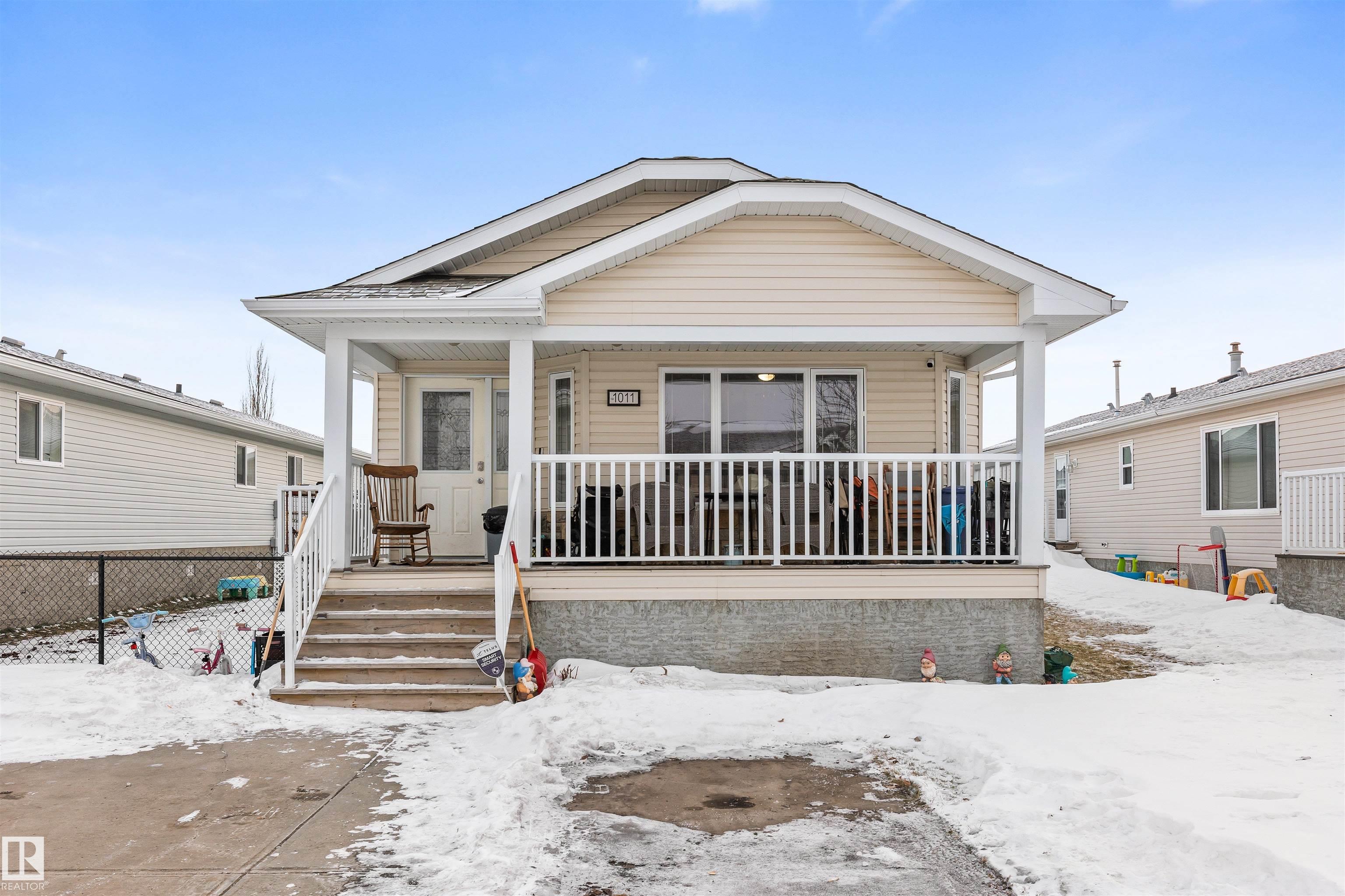 1011 Aspen Drive E, E4471135, Alberta,