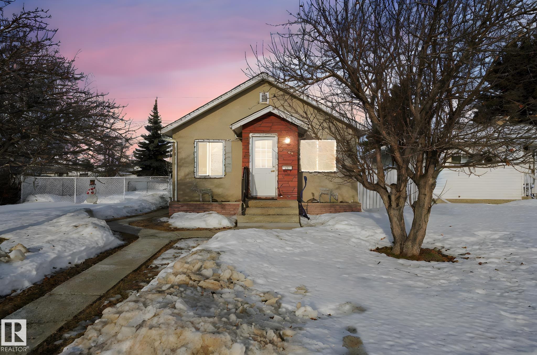 7424 128 Avenue, E4471222, Alberta,