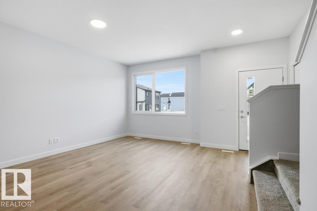 Second View of 9115 ELVES Loop, Edgemont (Edmonton), Edmonton, Alberta, T6M 3G2