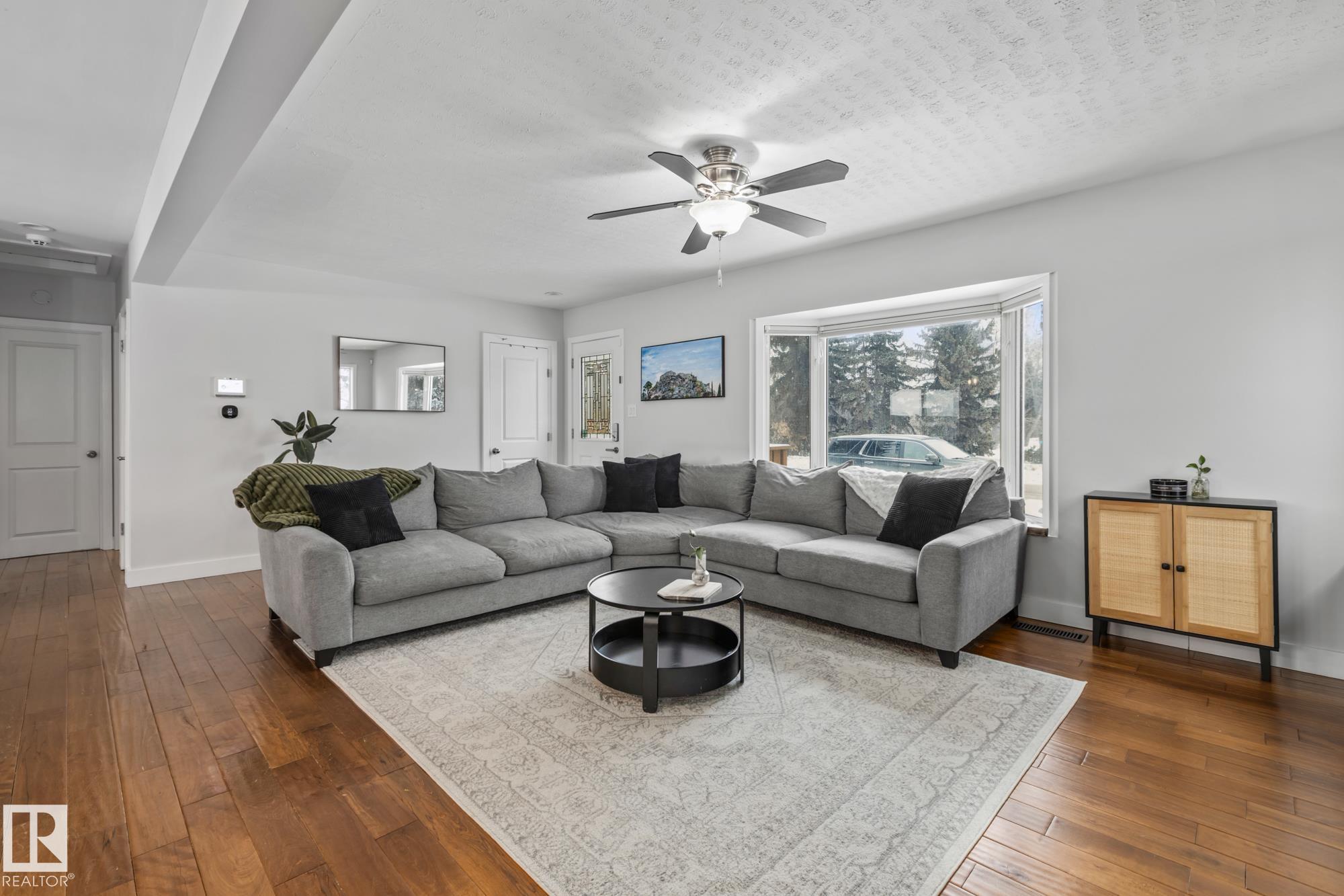 Fourth View of 4303 106 Avenue, Gold Bar, Edmonton, Alberta, T6A 1E1