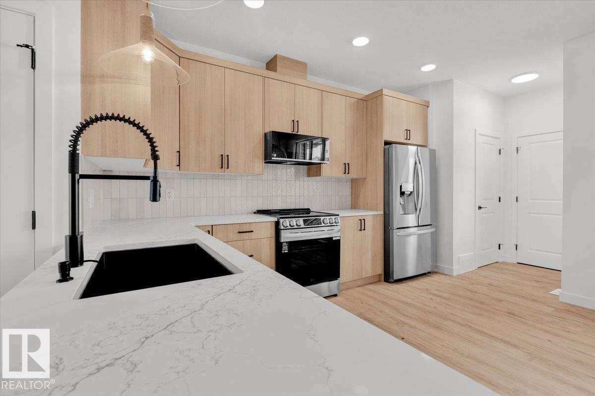 Fourth View of 1315 KESWICK Drive, Keswick, Edmonton, Alberta, T6W 4V8