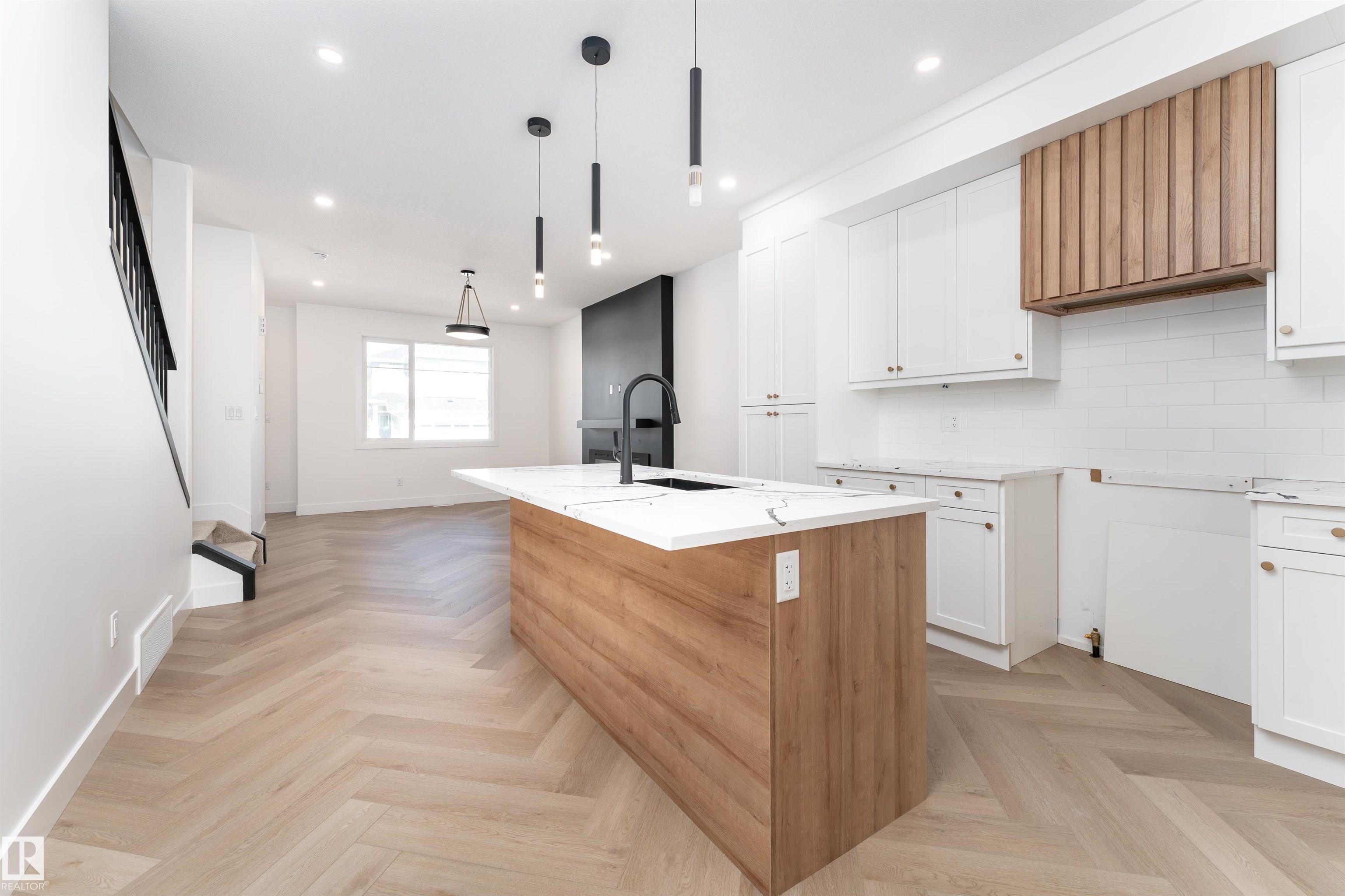 3127 Magpie Way, E4471505, Alberta,