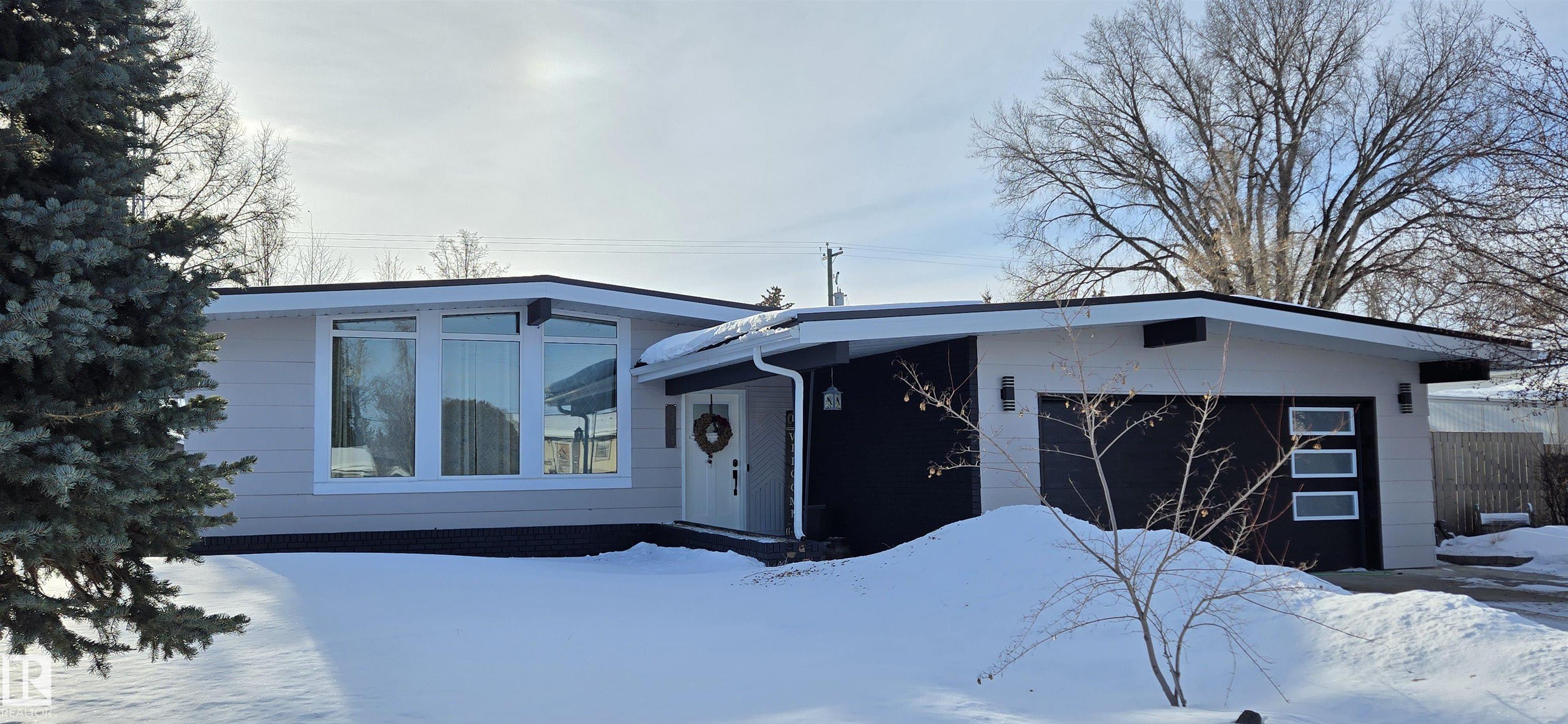 5015 45 Avenue, E4471539, Alberta,