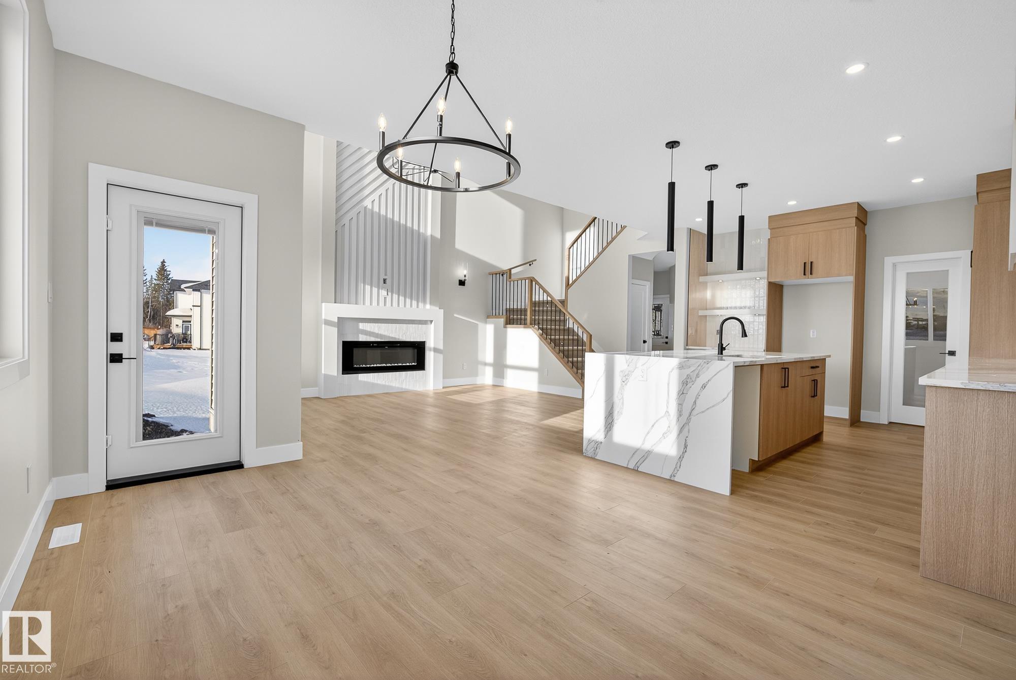 70 Hemingway Crescent, E4471631, Alberta,