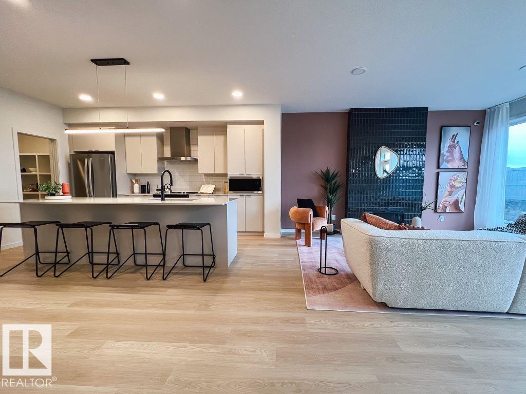 Fourth View of 7451 KLAPSTEIN Crescent, Keswick, Edmonton, Alberta, T6W 0A6