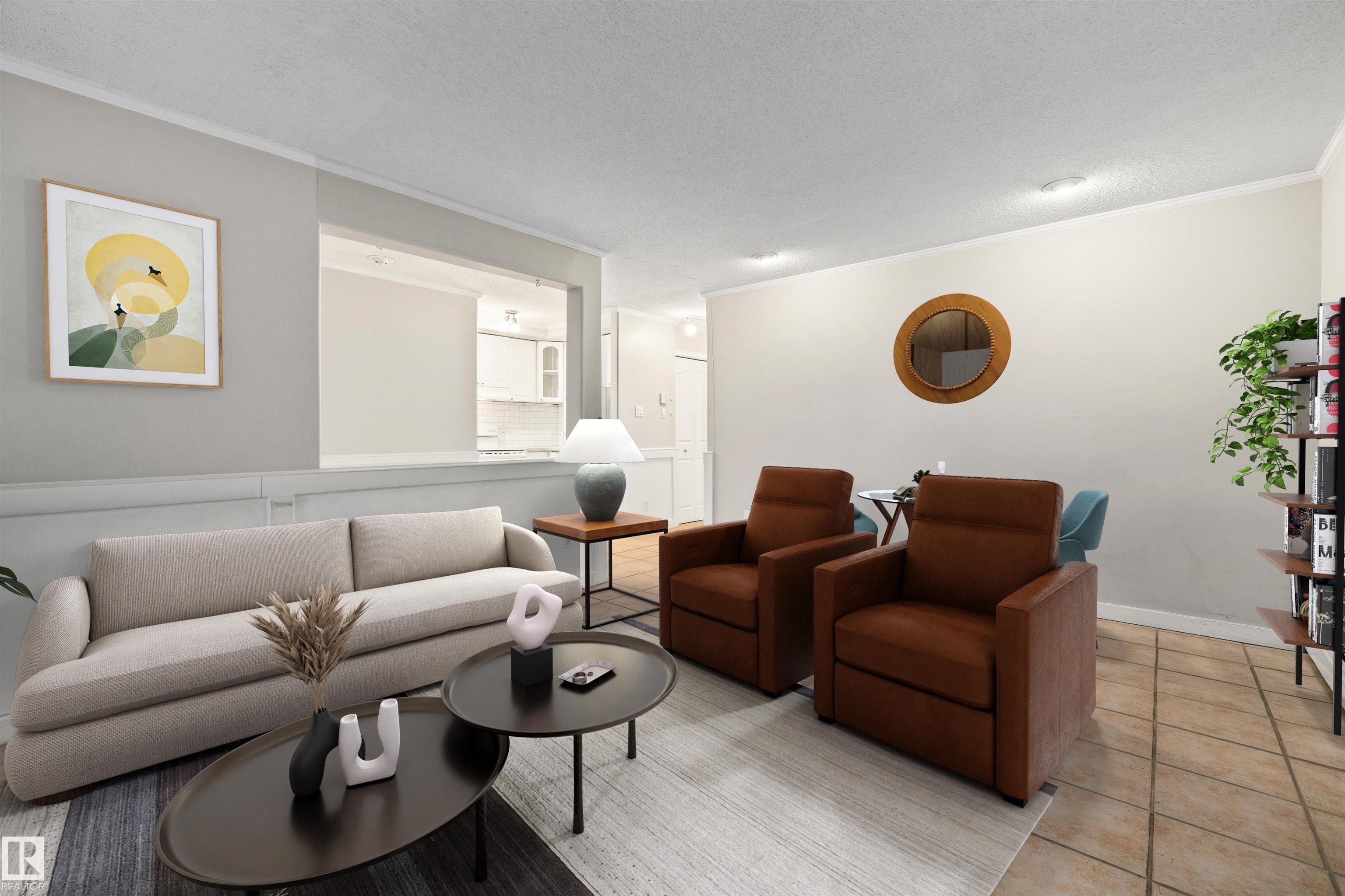 Third View of G9 10148 118 Street, Wîhkwêntôwin, Edmonton, Alberta, T5K 1Y4