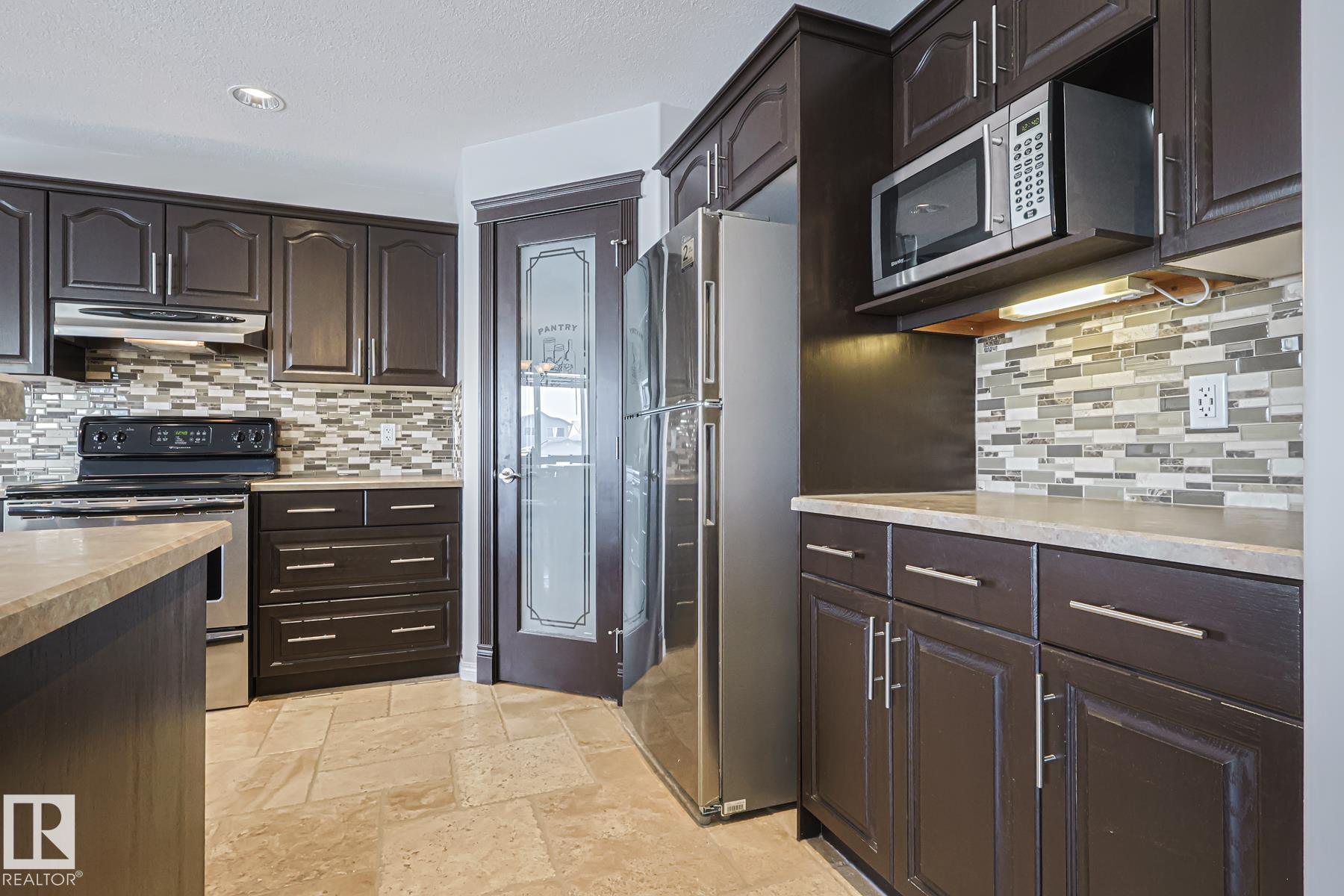 Fifth View of 16415 45 Street, Brintnell, Edmonton, Alberta, T5Y 0A6