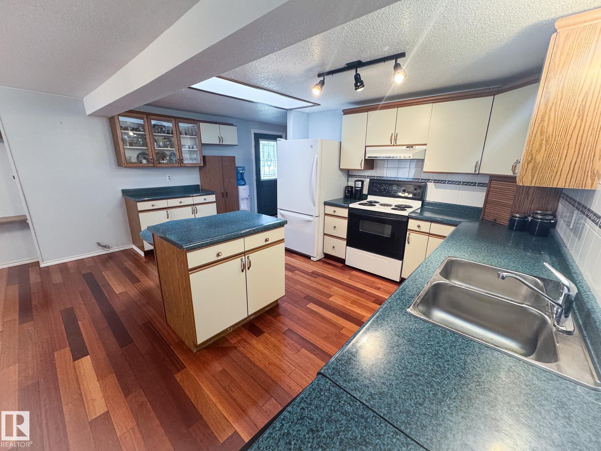 27 Auttreaux Drive, E4471774, Alberta,