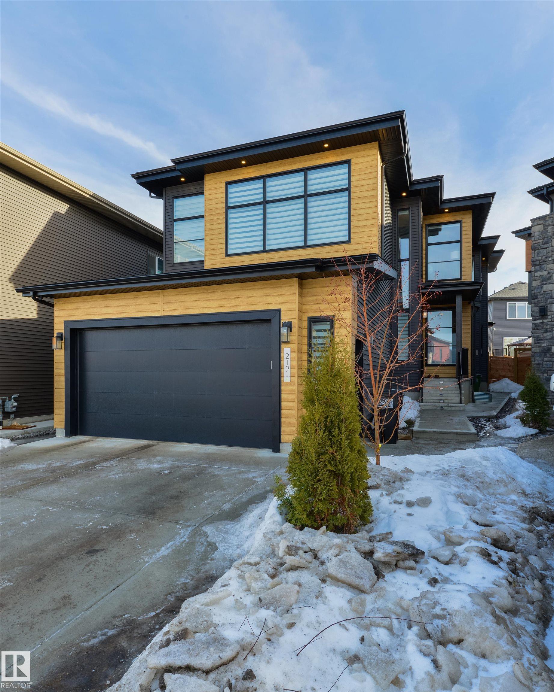 219 37 Street, E4472404, Alberta,