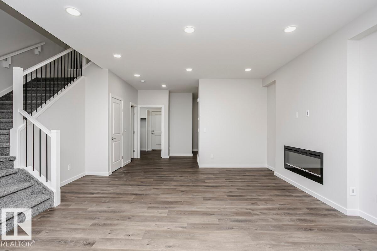 Fourth View of 6263 29 Avenue, Mattson, Edmonton, Alberta, T6X 3J3