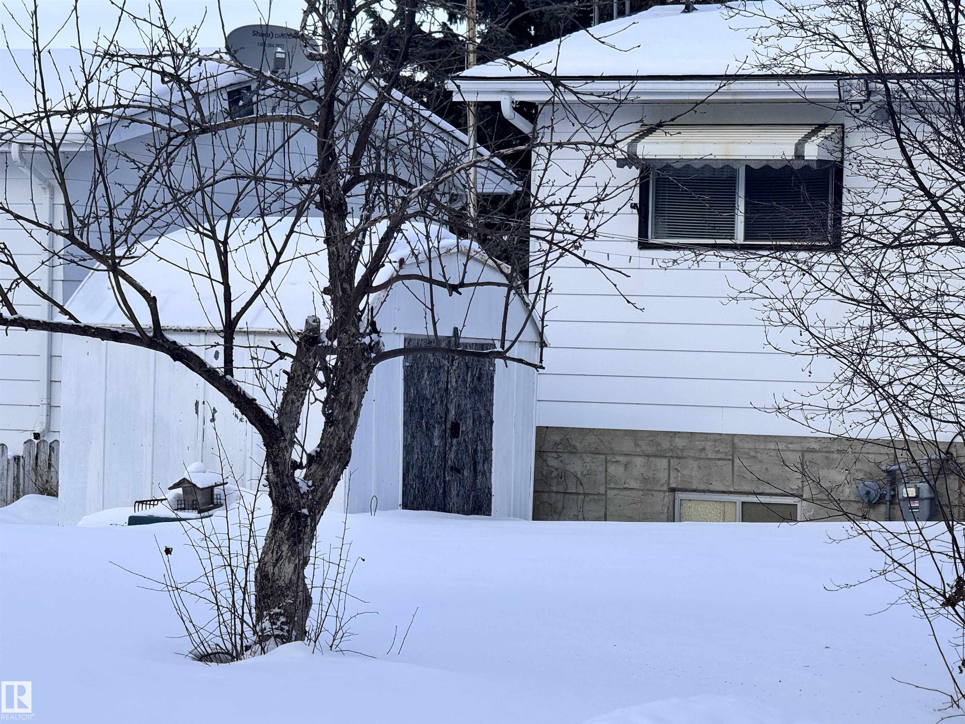 Third View of Willingdon, Willingdon, Alberta, T0B 4R0