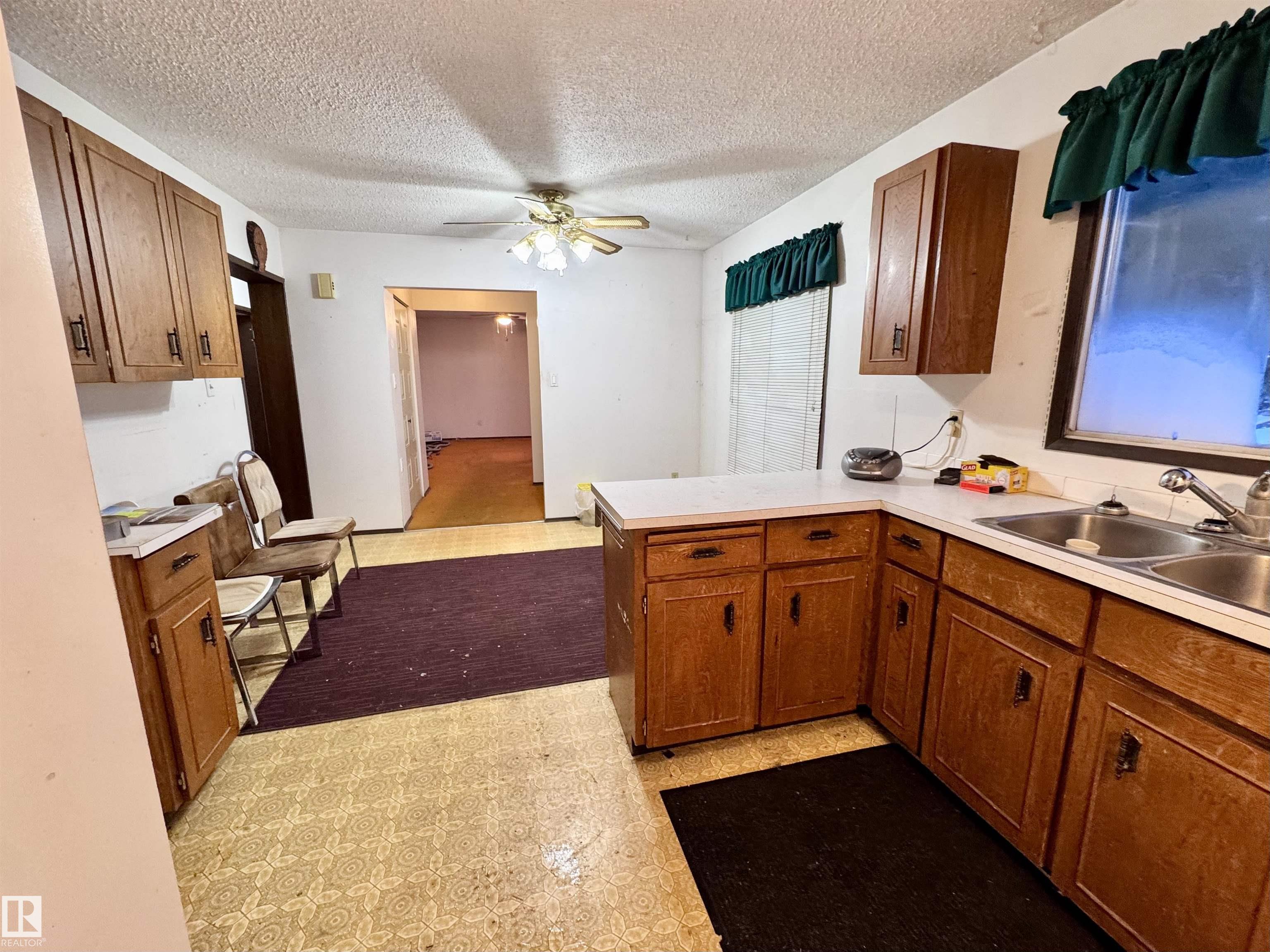 Fifth View of Willingdon, Willingdon, Alberta, T0B 4R0