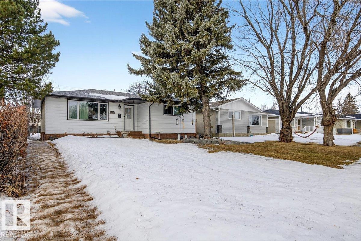 Third View of 13320 123 Street, Kensington, Edmonton, Alberta, T5L 0L9