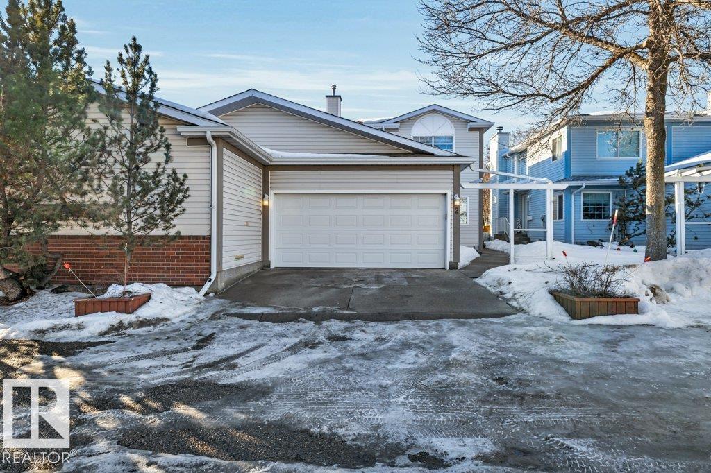 2 35 GRANDIN Road, E4473120, Alberta,