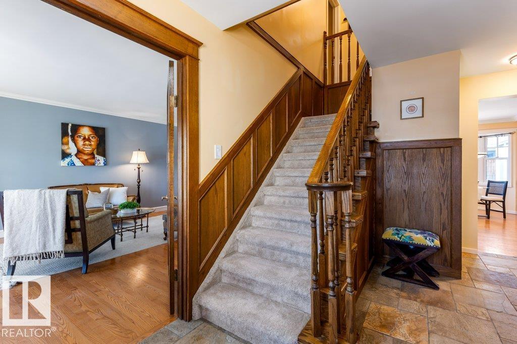 Third View of 29 WOODLANDS Road, Woodlands (St. Albert), St. Albert, Alberta, T8N 3S7