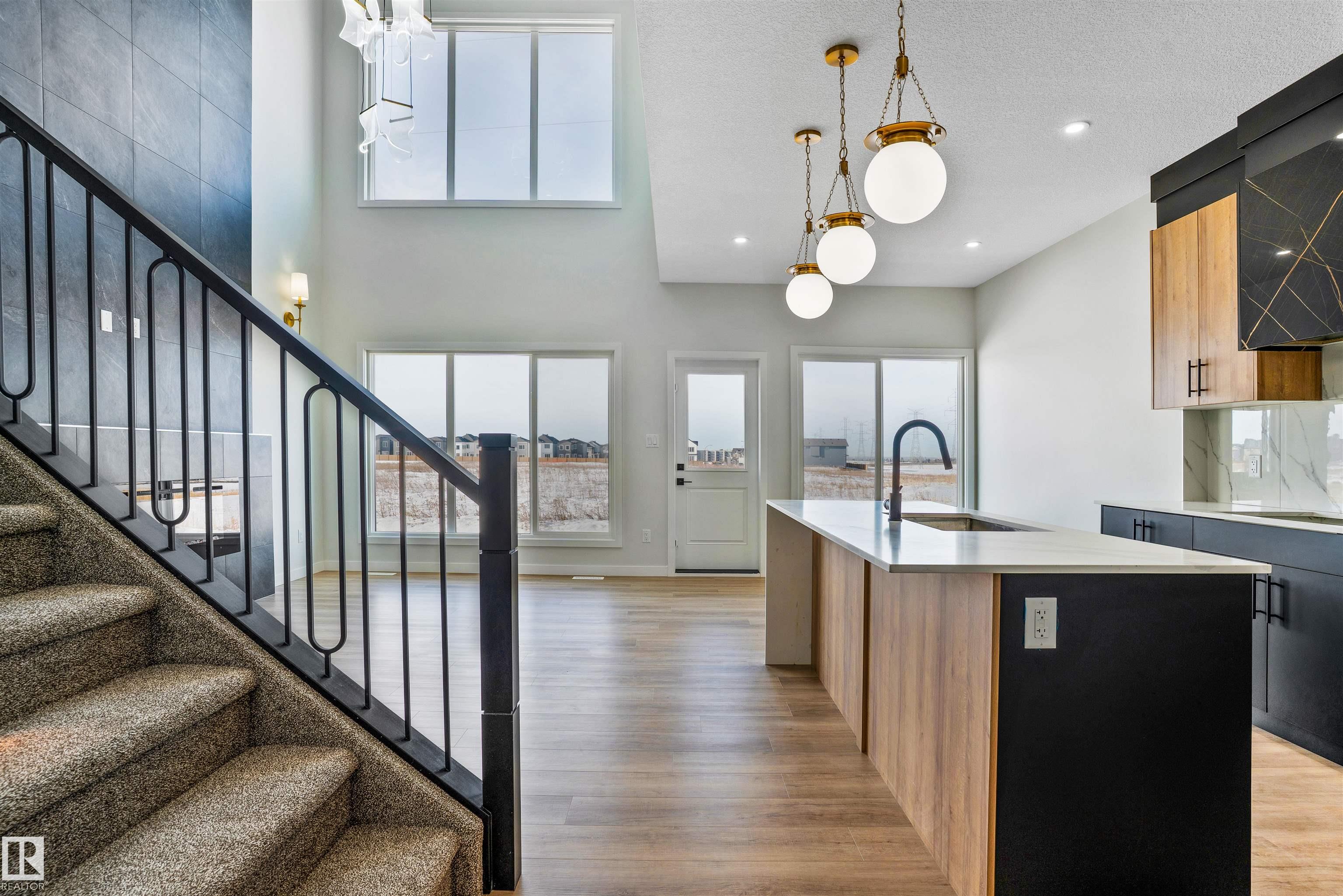 112 25 Street, E4473356, Alberta,