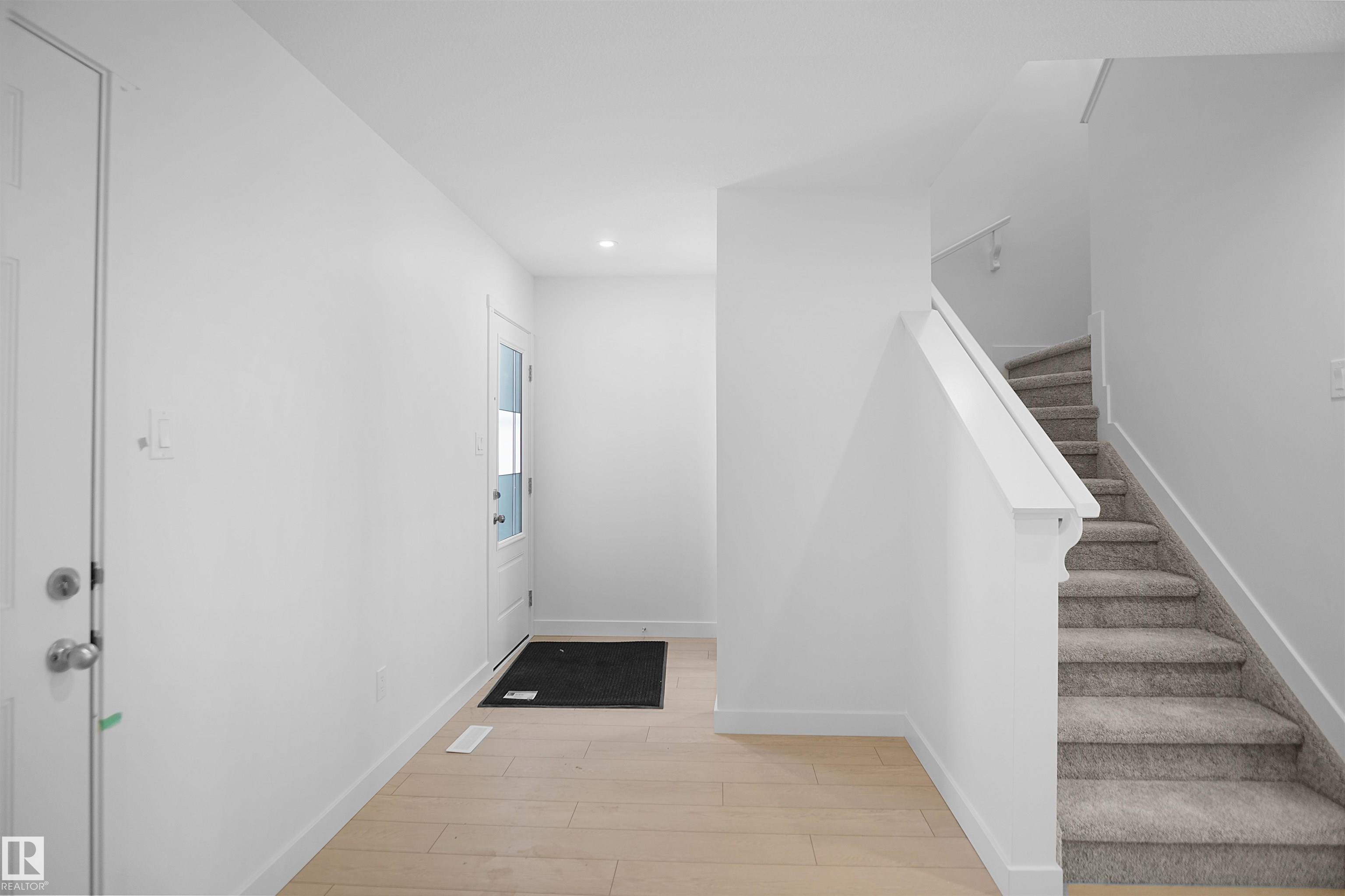 Third View of 930 15 Avenue, Aster, Edmonton, Alberta, T6T 2V2