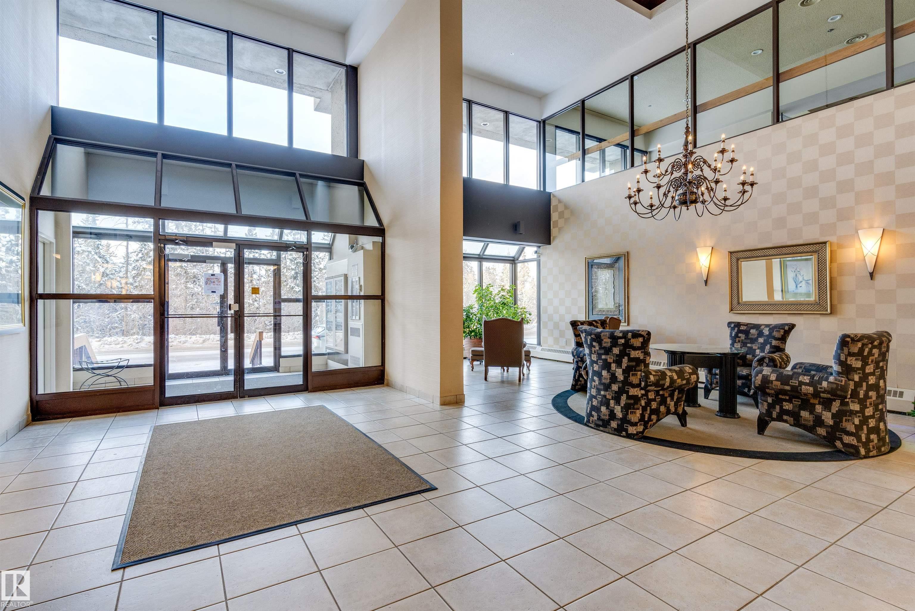 Fourth View of 203 9929 SASKATCHEWAN Drive, Strathcona, Edmonton, Alberta, T6E 5J9