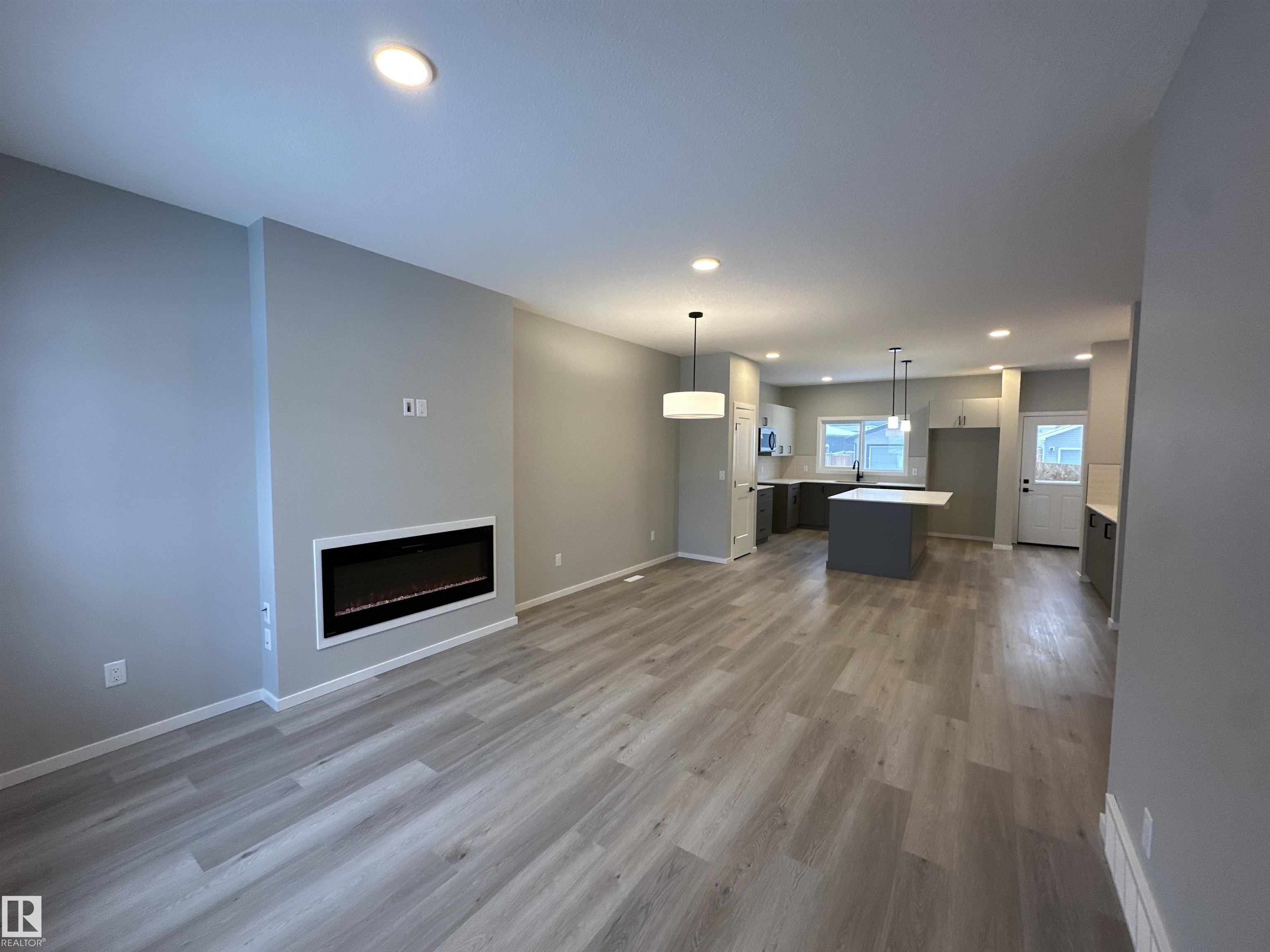 28 HUNTER Place, E4473471, Alberta,