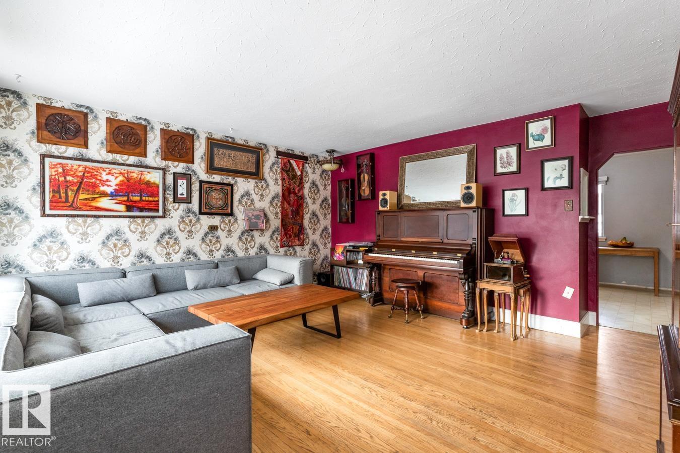 Third View of 7708 78 Avenue, King Edward Park, Edmonton, Alberta, T6C 0M9