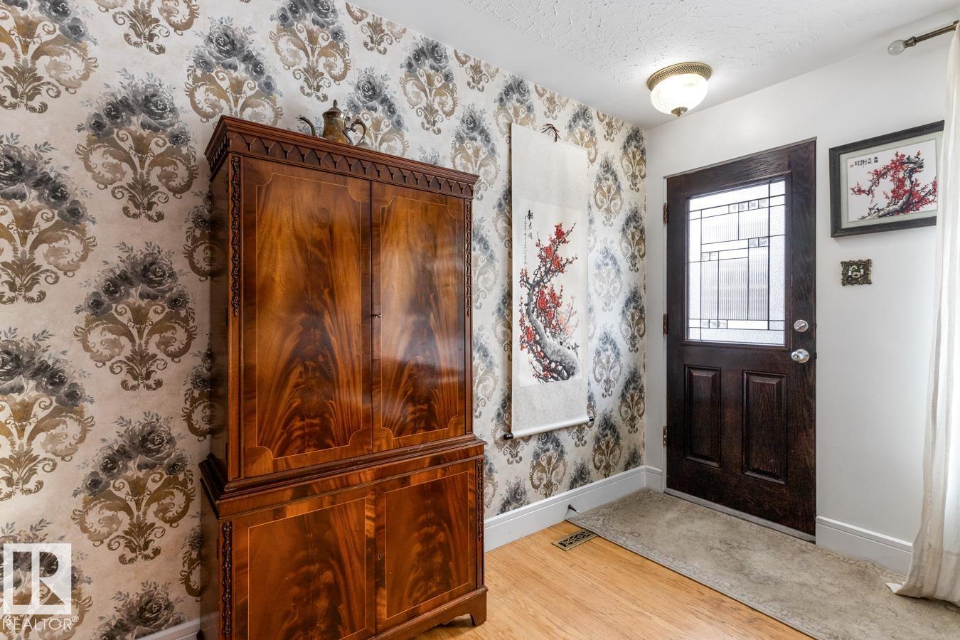 Fourth View of 7708 78 Avenue, King Edward Park, Edmonton, Alberta, T6C 0M9