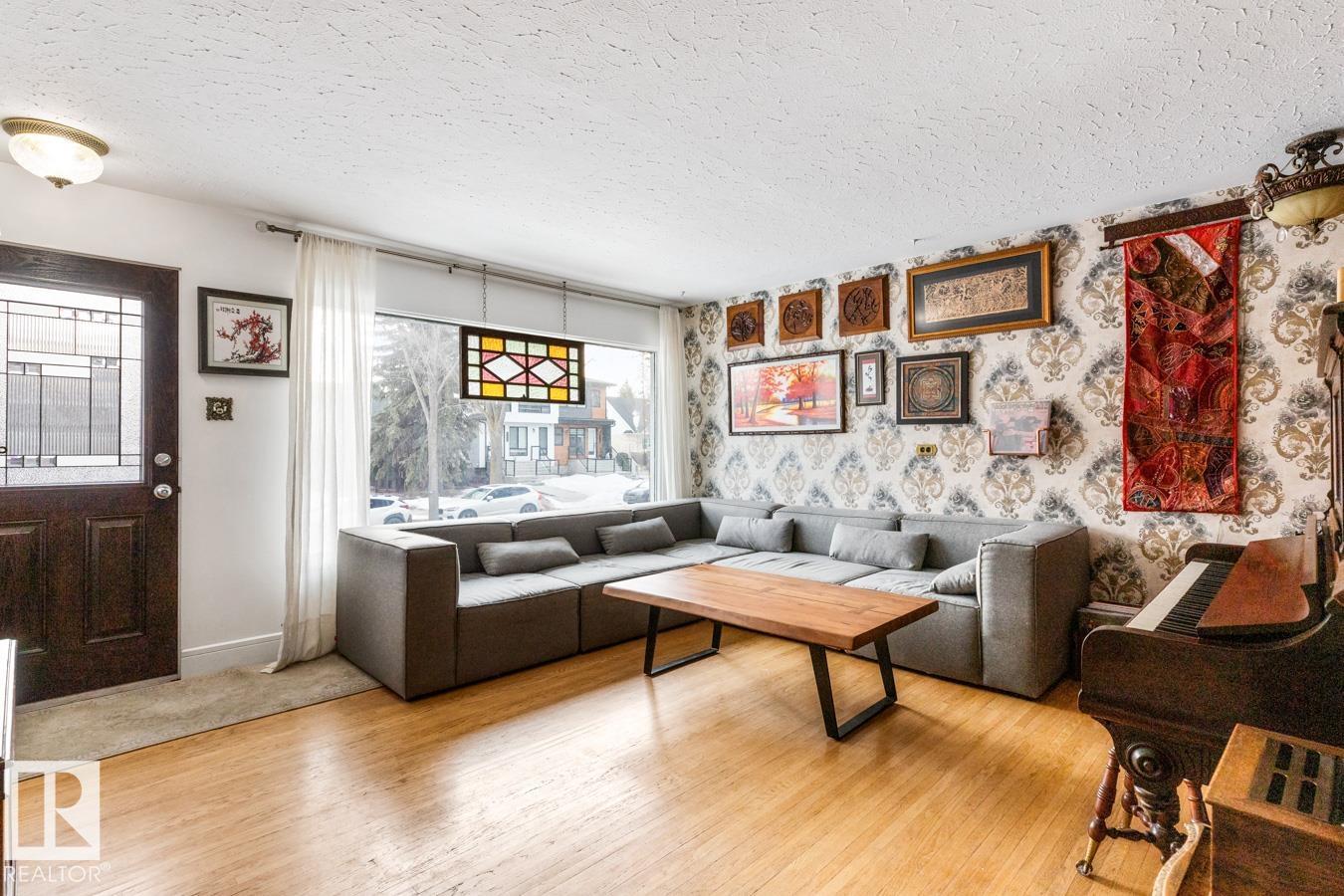 Fifth View of 7708 78 Avenue, King Edward Park, Edmonton, Alberta, T6C 0M9