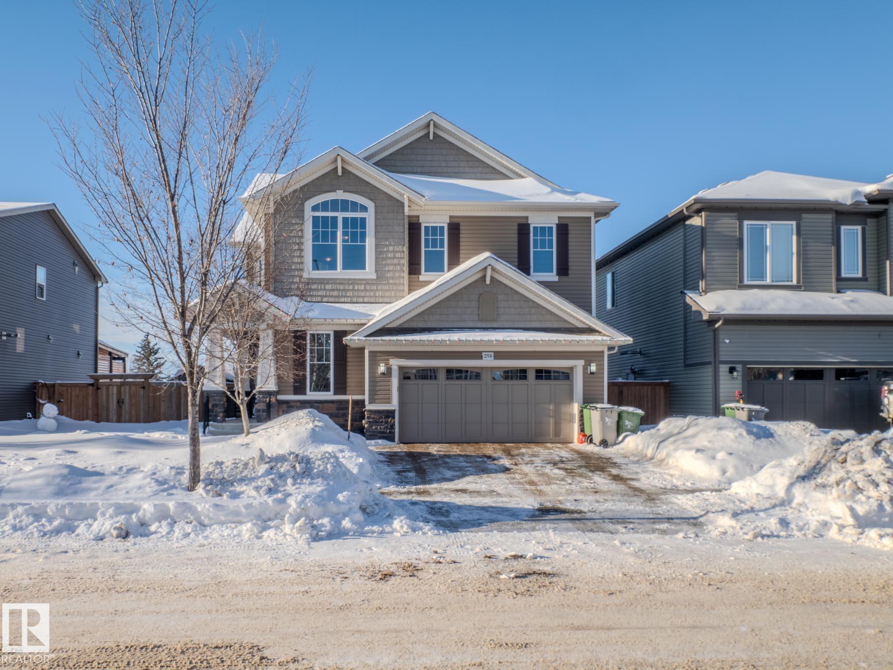 254 REICHERT Drive, E4473585, Alberta,