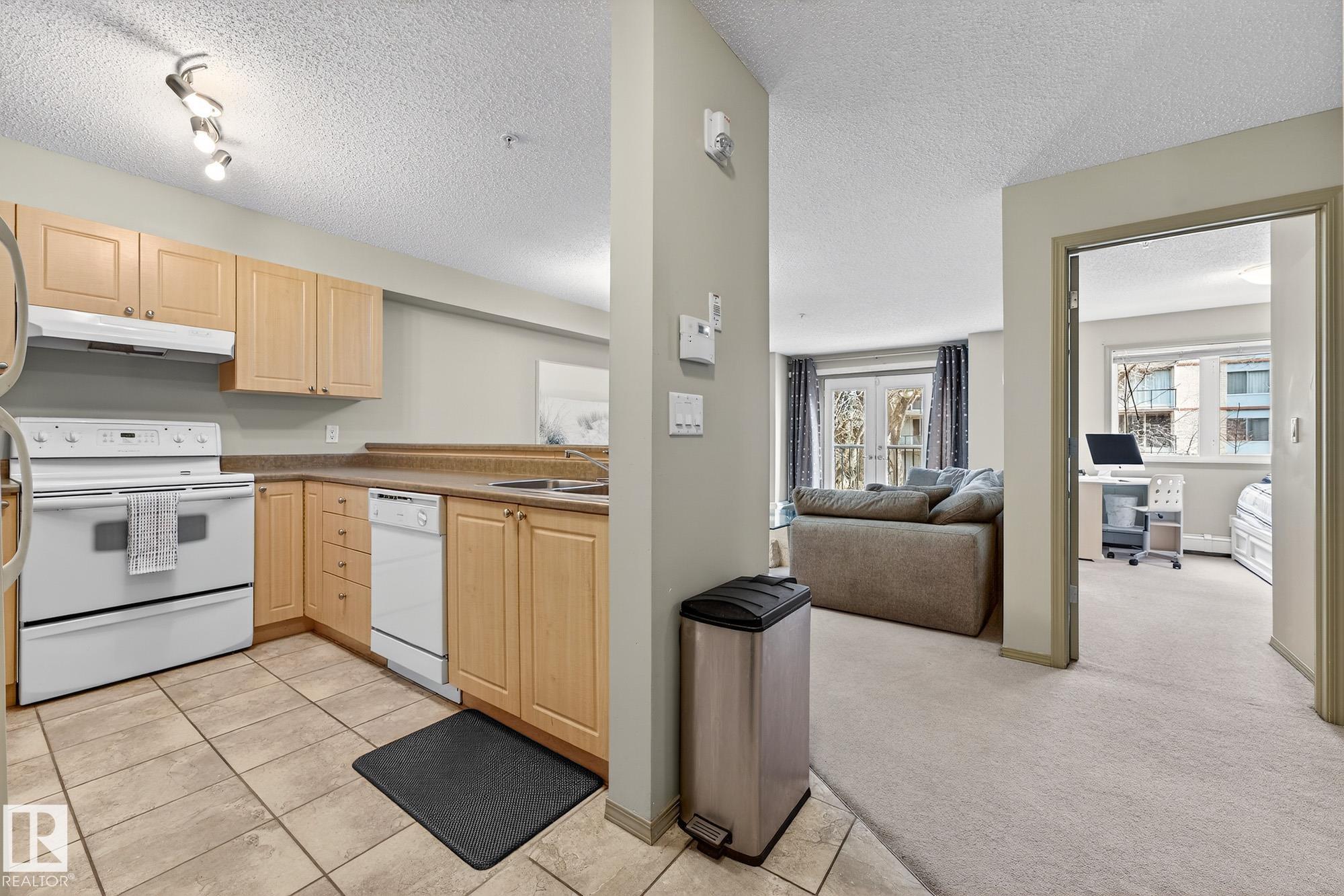 Fourth View of 108 10403 98 Avenue, Downtown (Edmonton), Edmonton, Alberta, T5K 2Y5