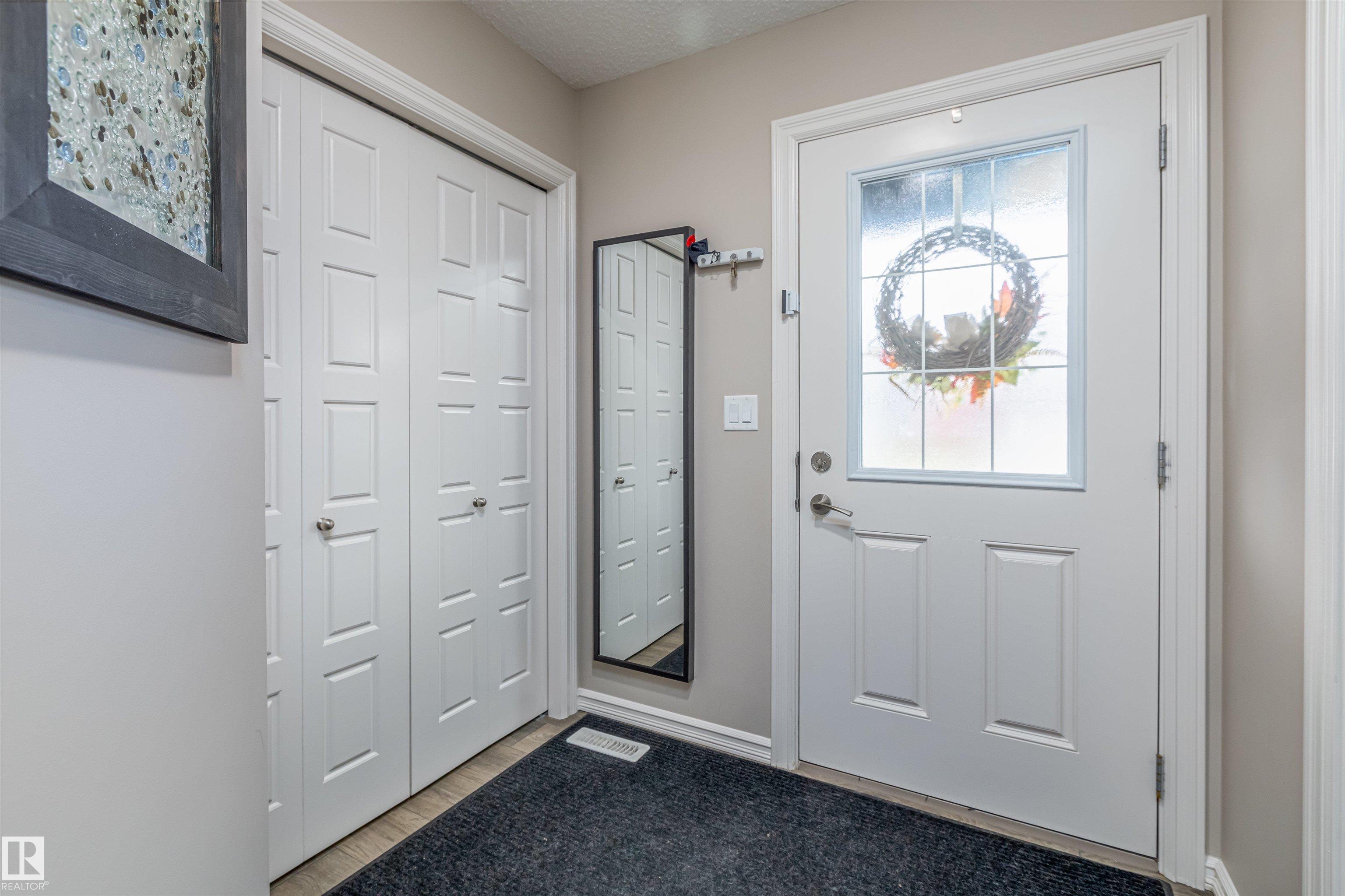 Third View of 816 35 Avenue, Maple Crest, Edmonton, Alberta, T6T 1A3