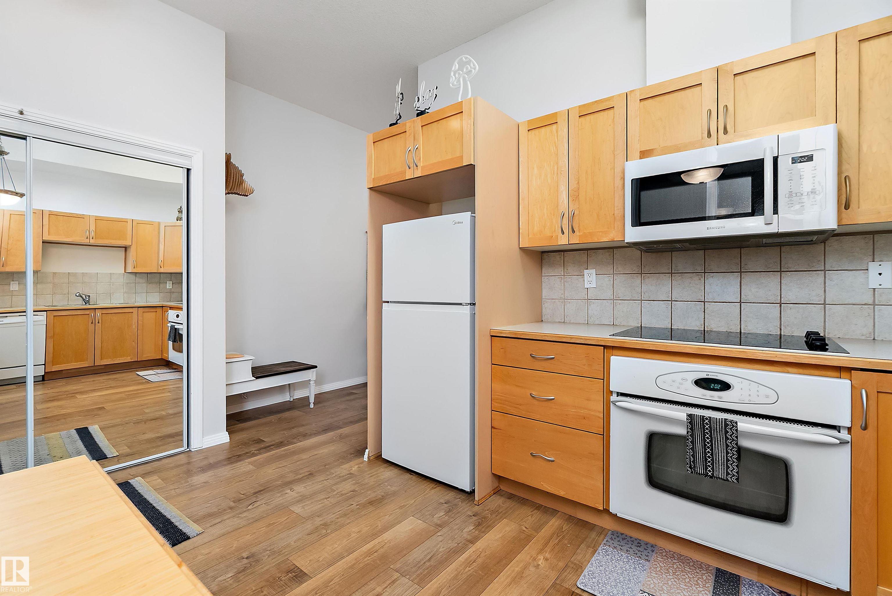 Fifth View of 322 10407 122 Street, Westmount, Edmonton, Alberta, T5N 4C2