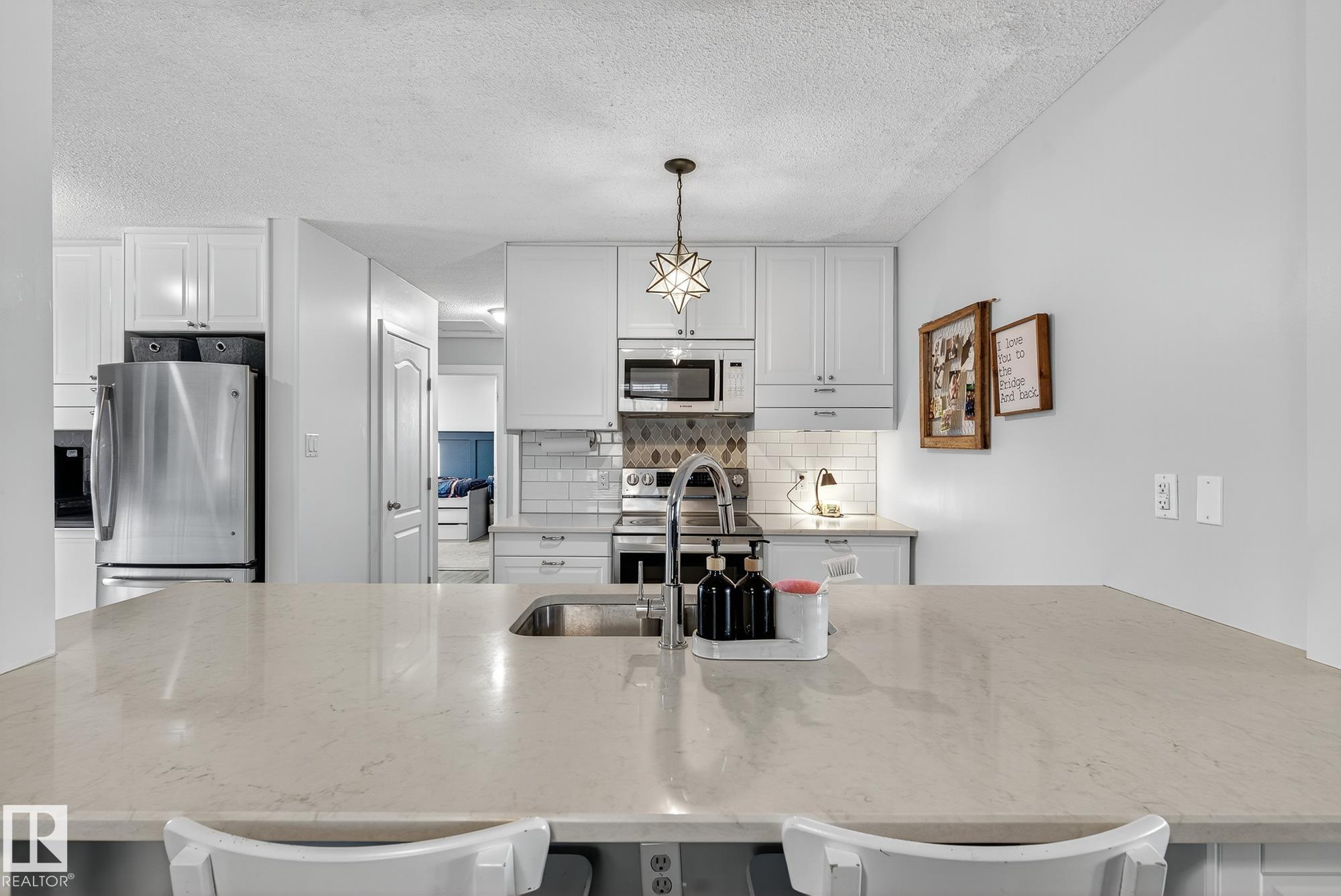 Third View of 26 WOODFIELD Drive, Woodbridge Farms, Sherwood Park, Alberta, T8A 4A3