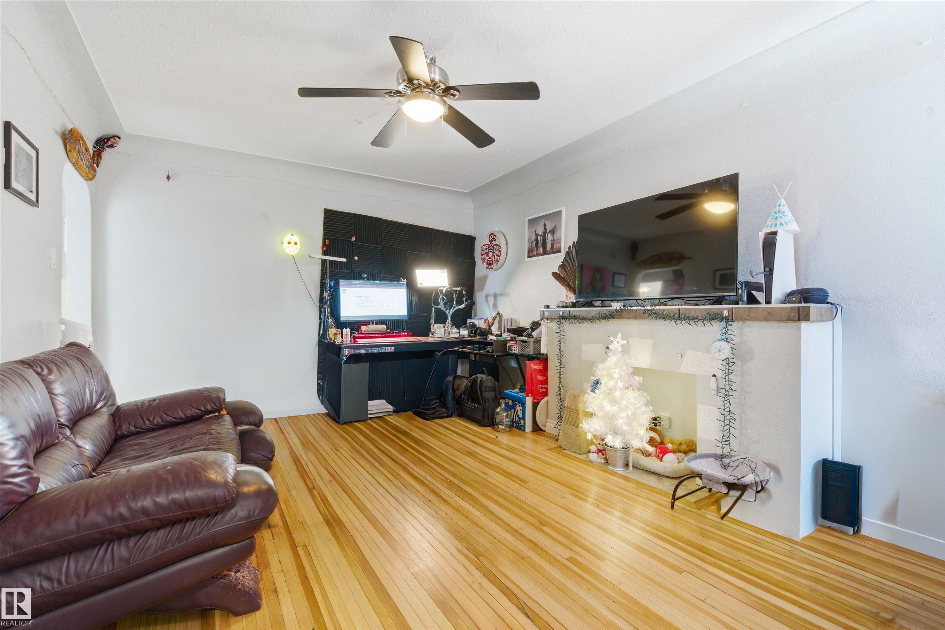 Second View of 12758 117 Street, Calder, Edmonton, Alberta, T5E 5J5