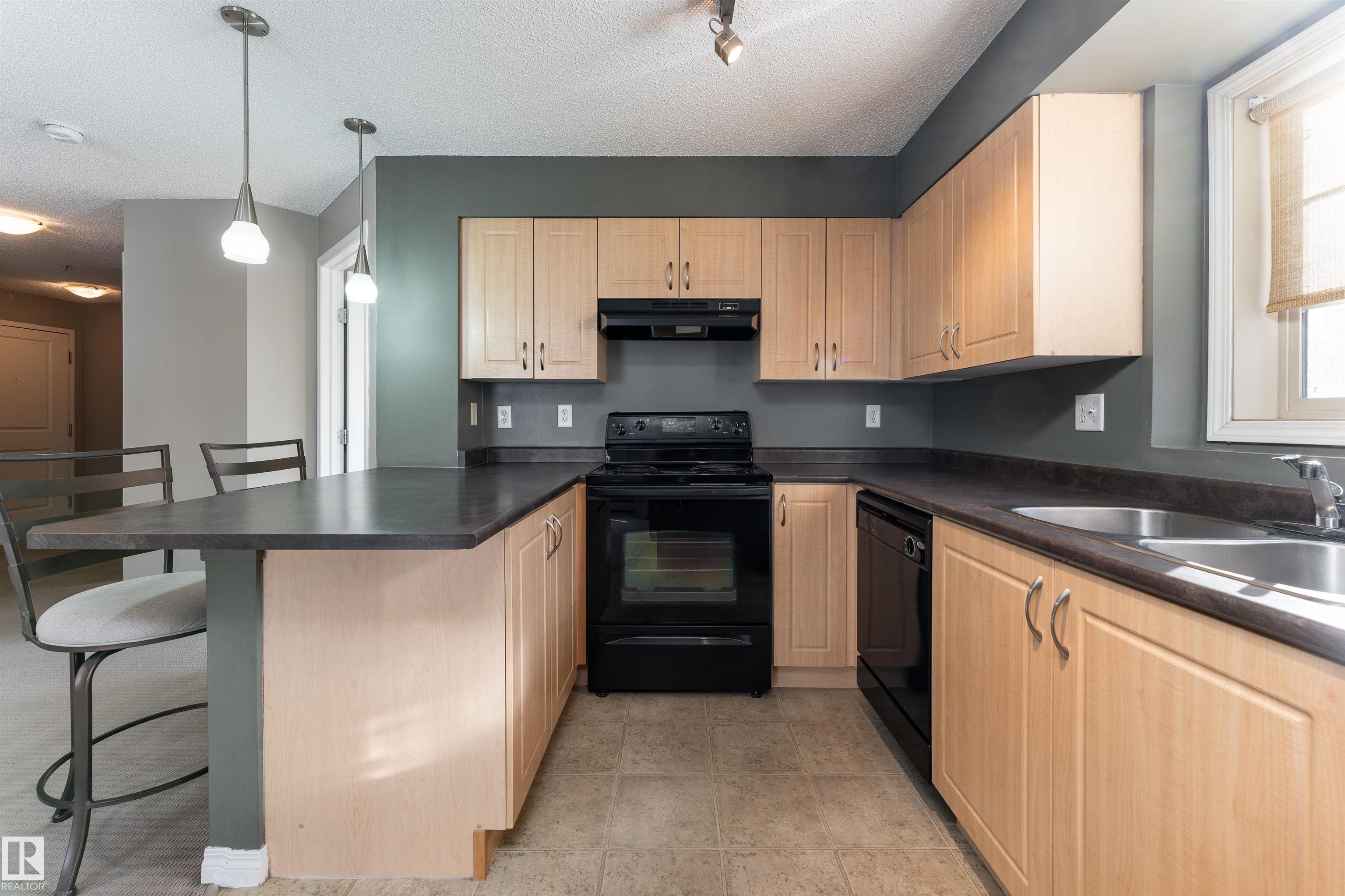 Third View of 202 11449 ELLERSLIE Road, Rutherford (Edmonton), Edmonton, Alberta, T6W 1T2