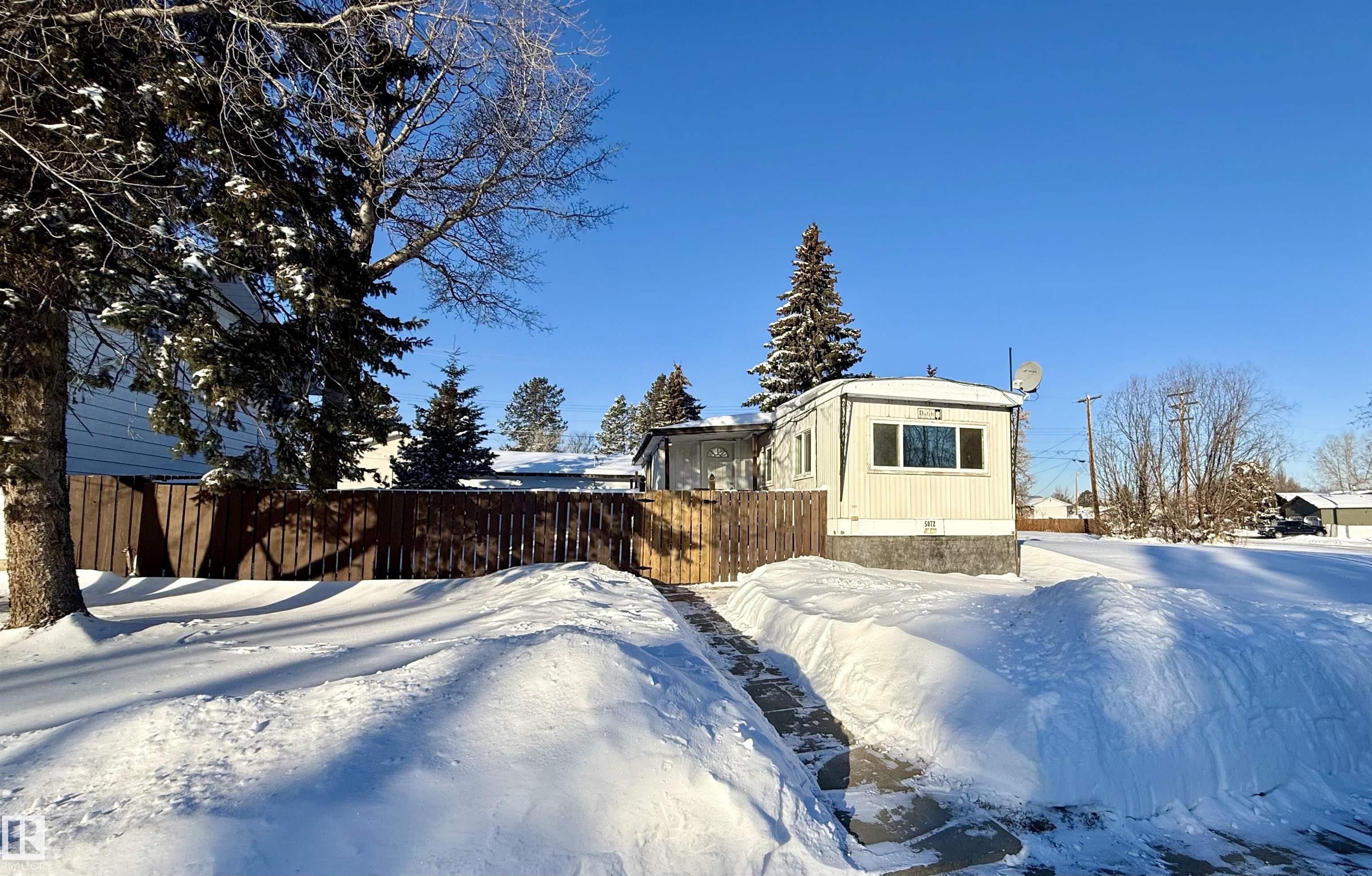 5072 43 ST, E4474588, Alberta,